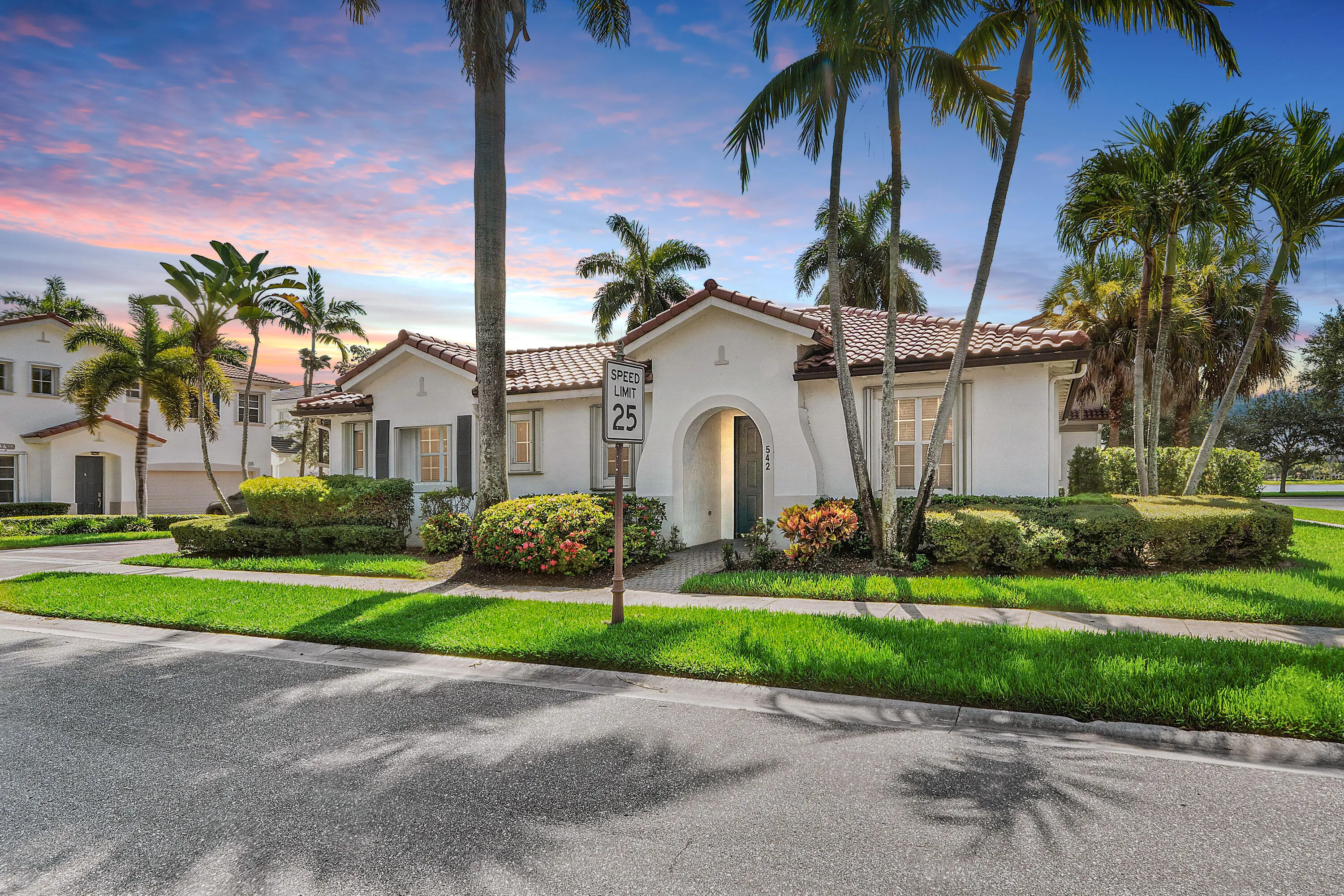 003-542TomahawkCourt-PalmBeachGardens-FL