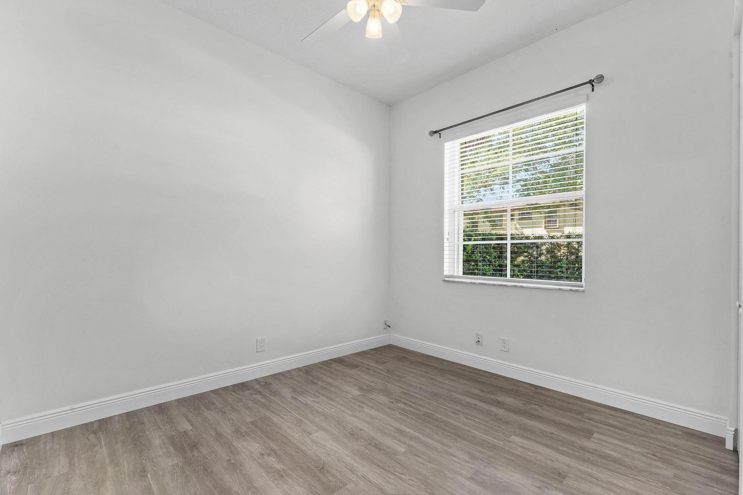 012-542TomahawkCourt-PalmBeachGardens-FL