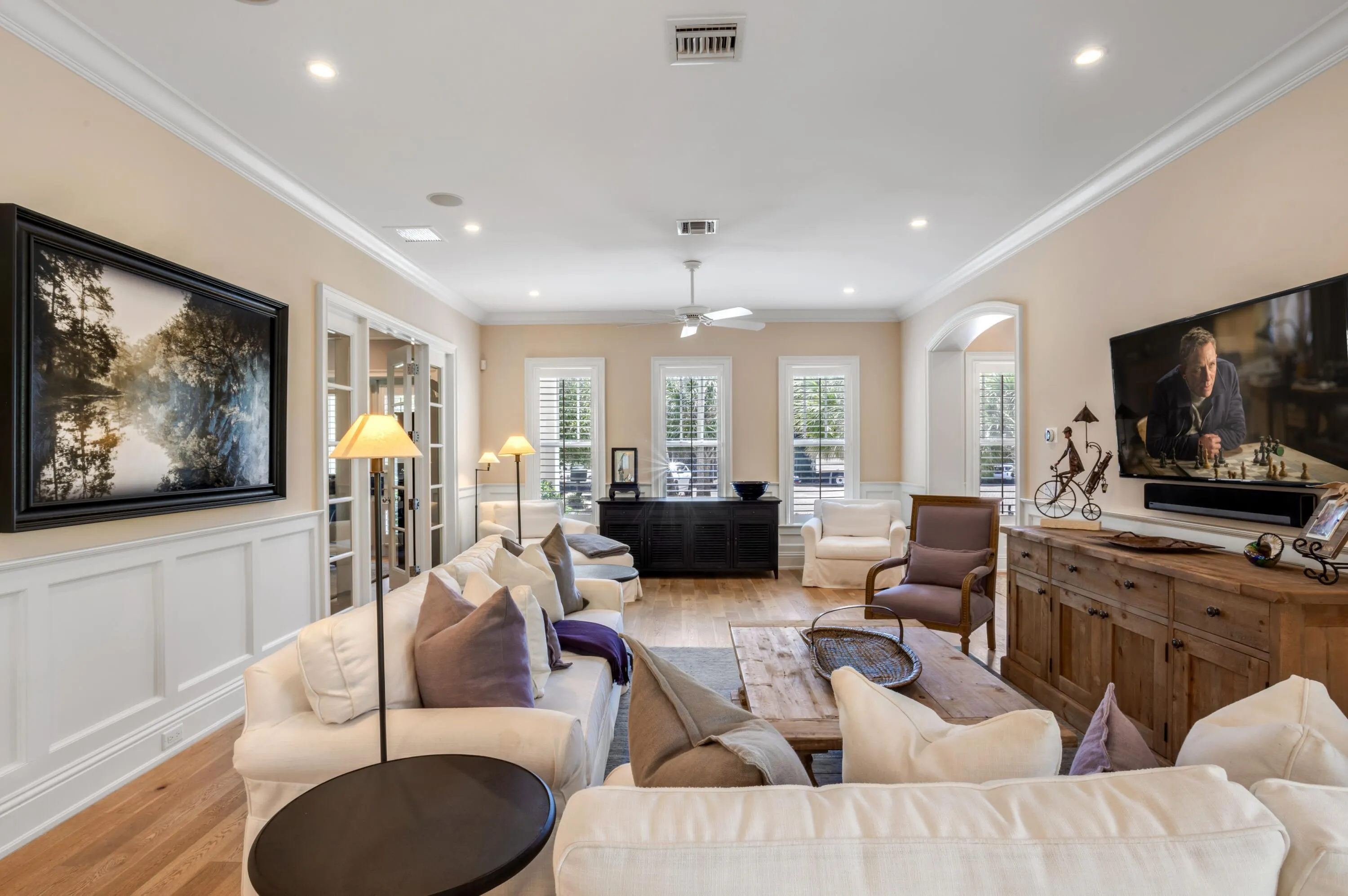 mls_FAMILY_ROOM_STRAIGHT_2