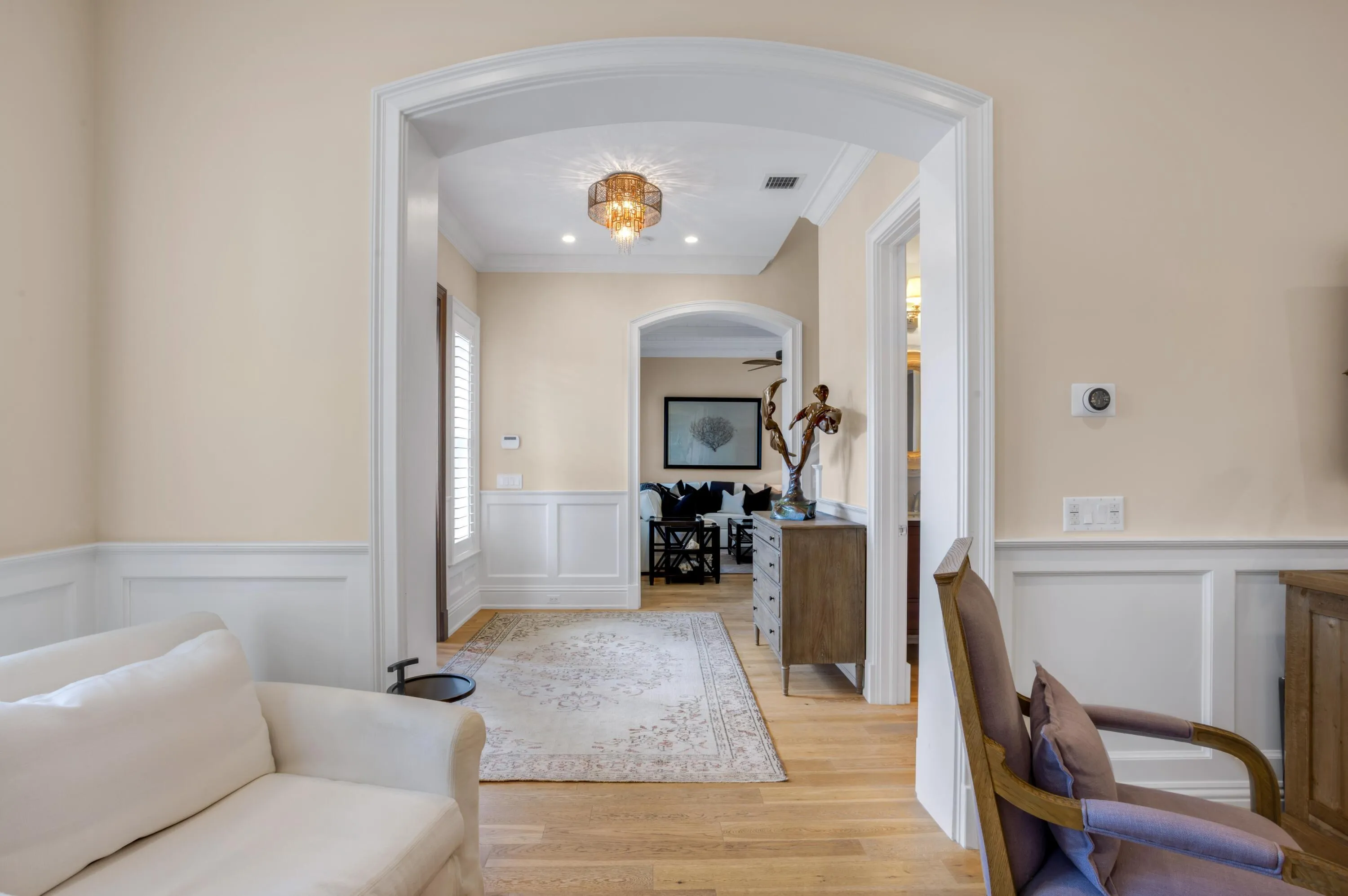 mls_LIVING_TO_FOYER_STRAIGHT