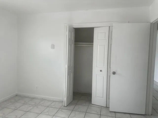 09 Room