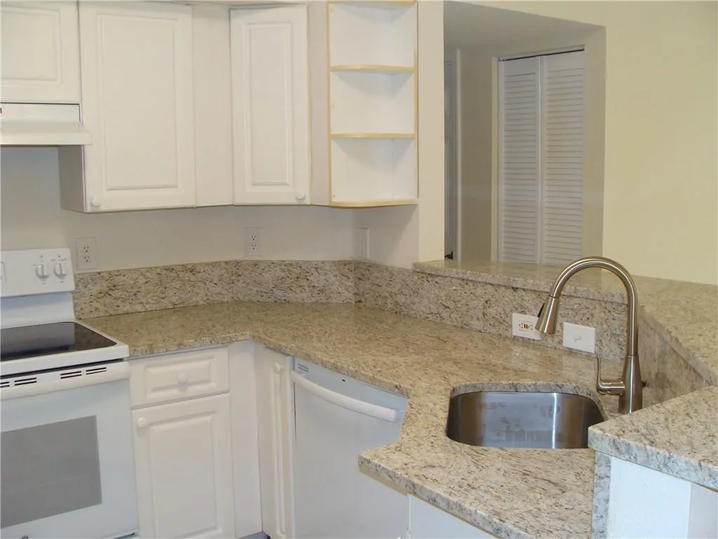 Kitchen 3