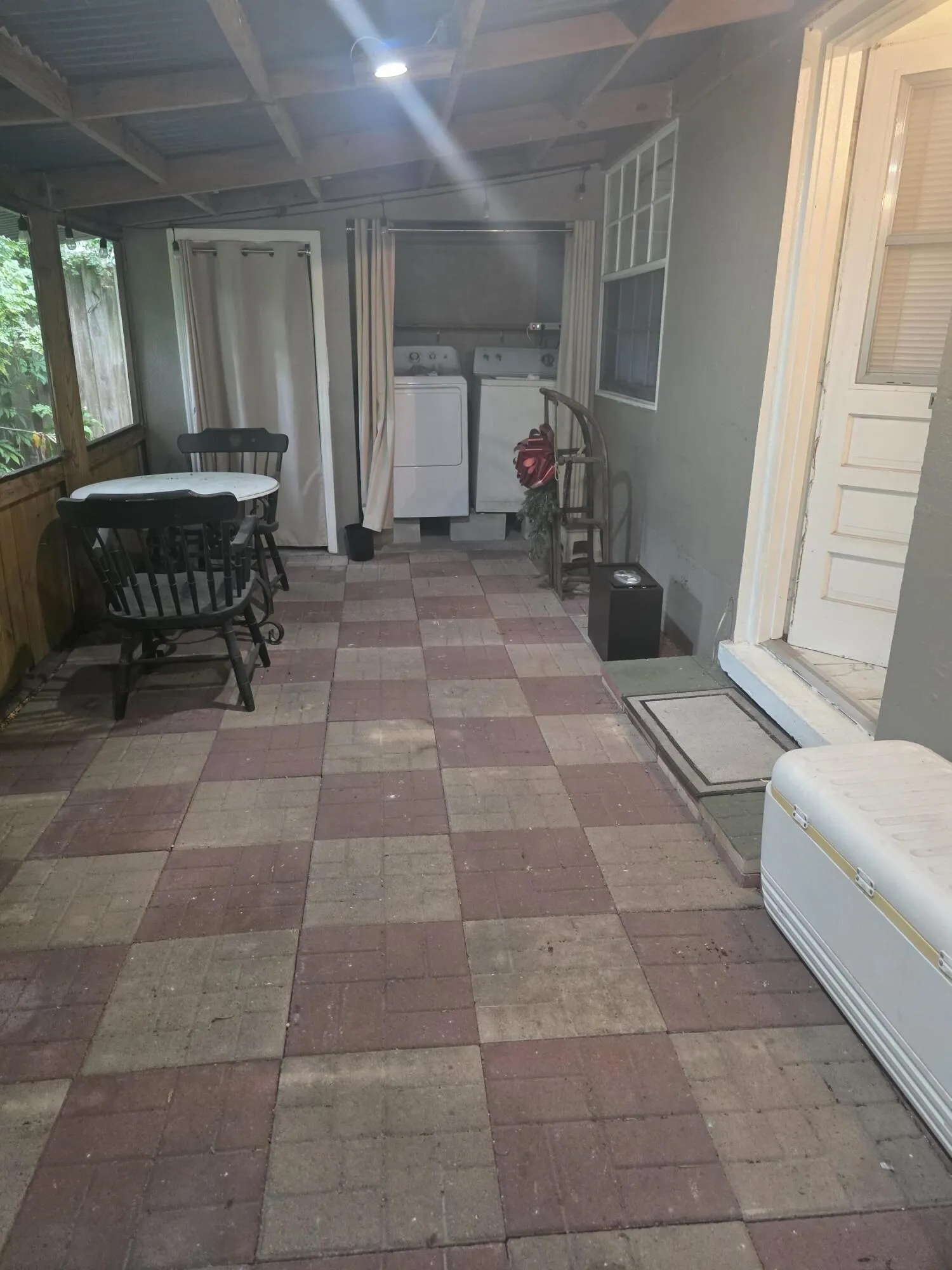 Cottage Screened in Porch
