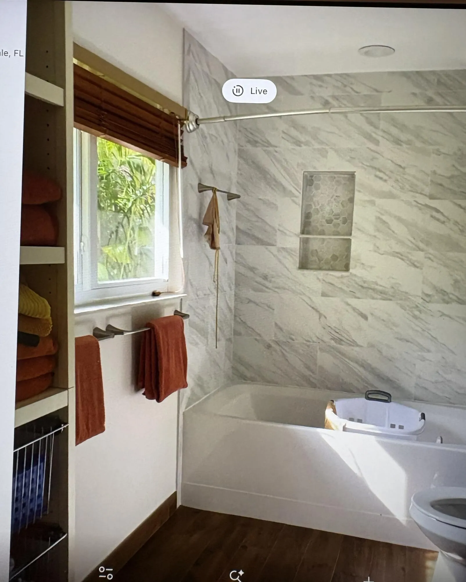 Cottage-Bathroom