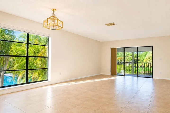 Beautiful sunshine fills the corner end unit.