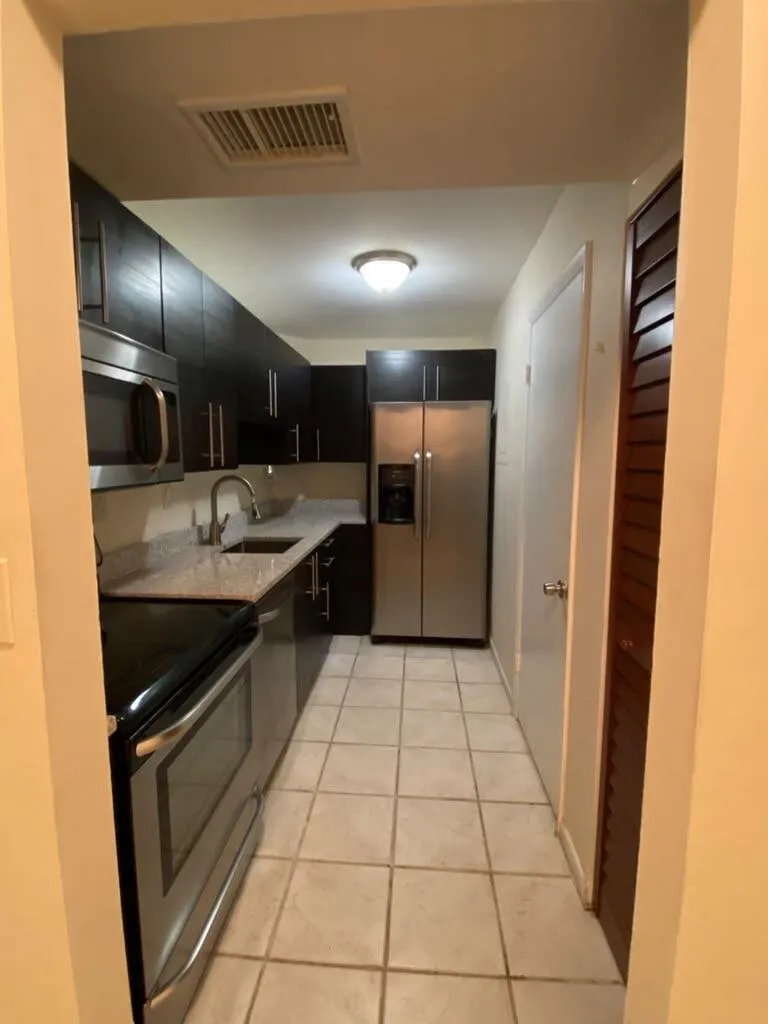 KITCHEN #204N II