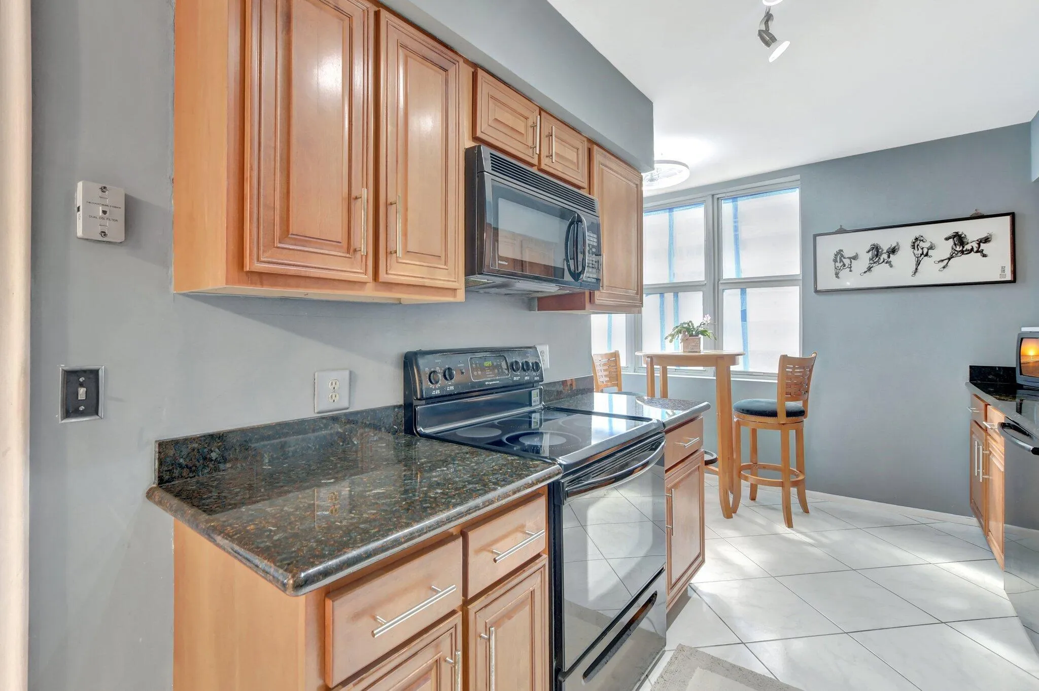 2e kitchen