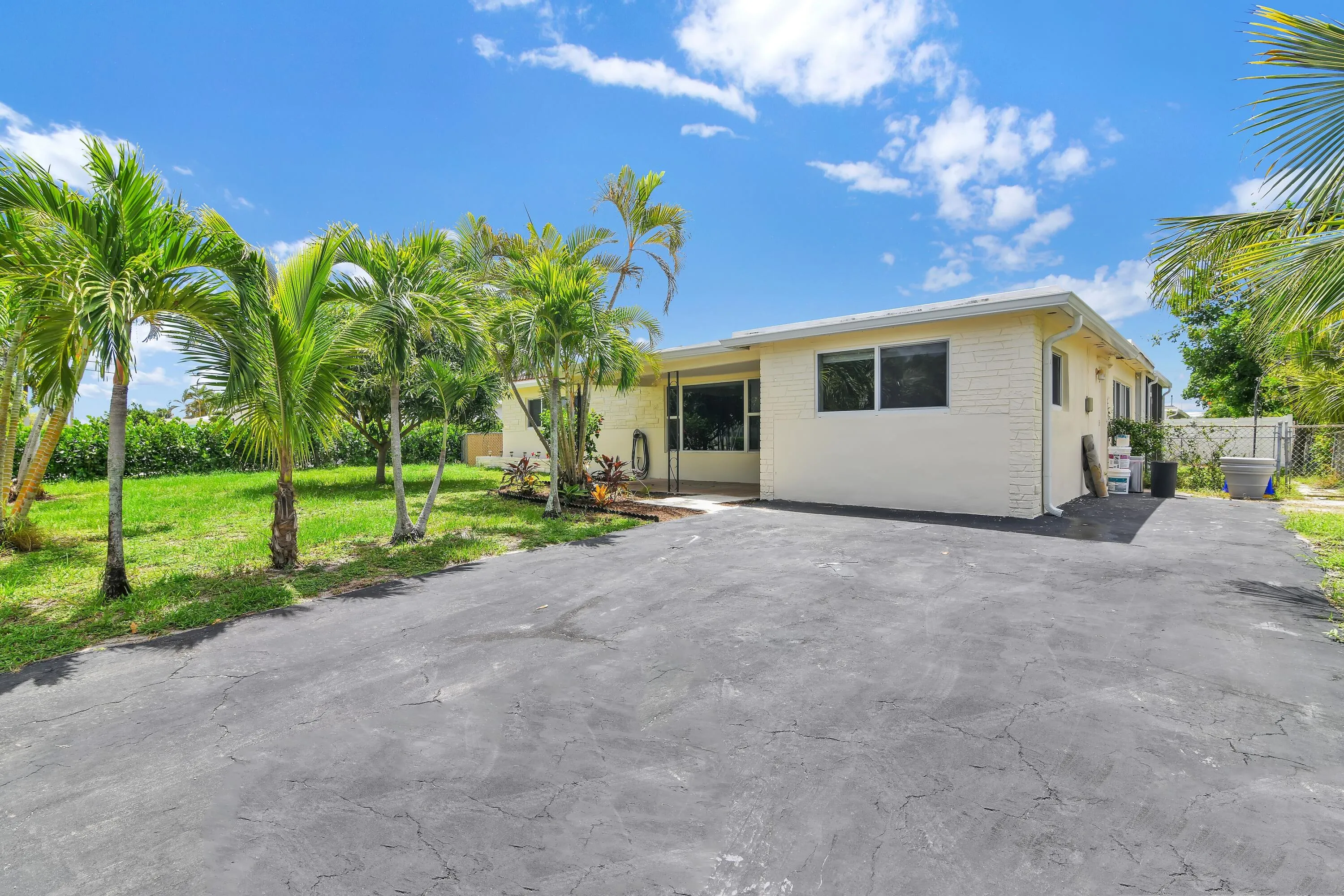 GB 350 NE 29th St. Boca Raton - 47