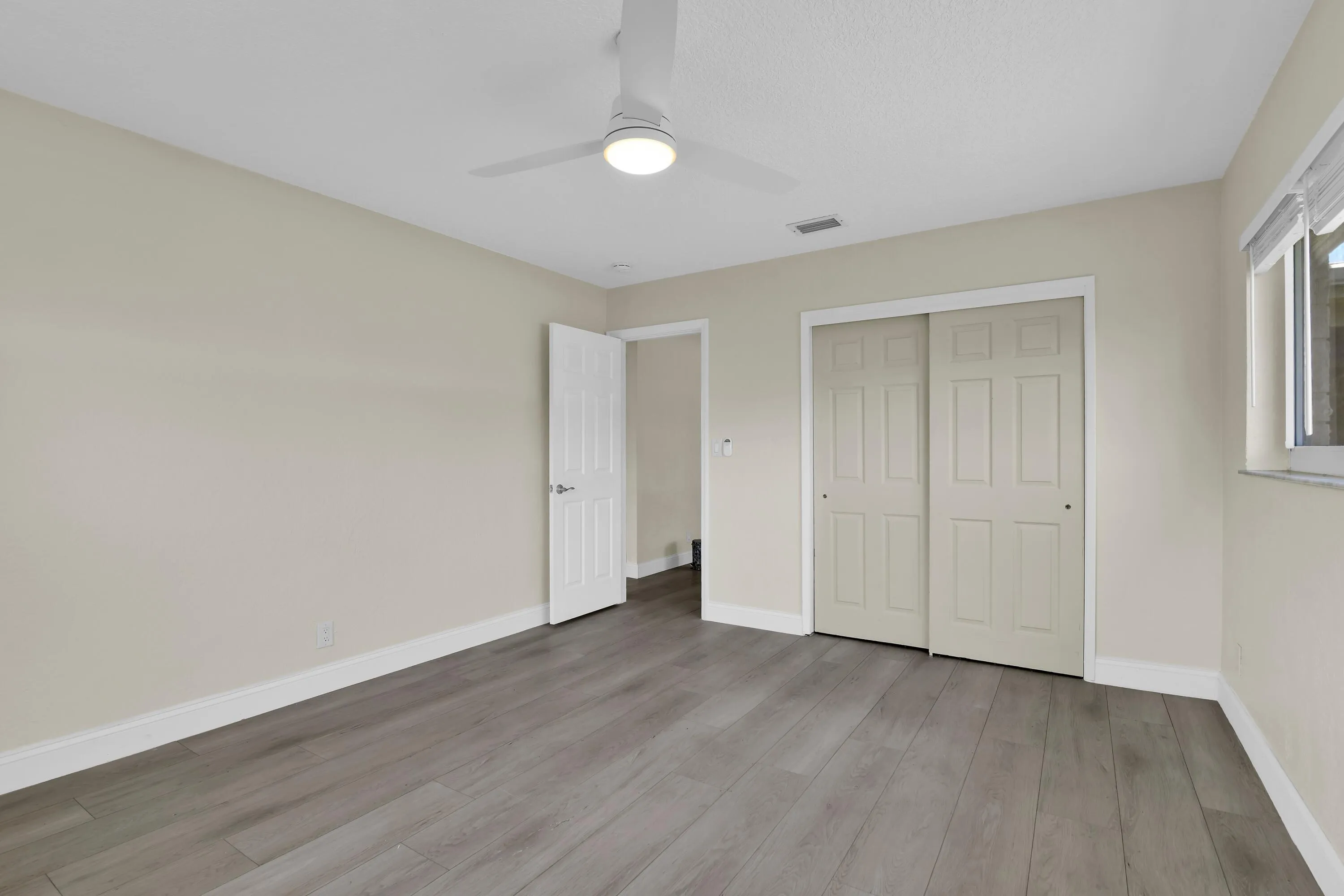 GB 350 NE 29th St. Boca Raton - 29