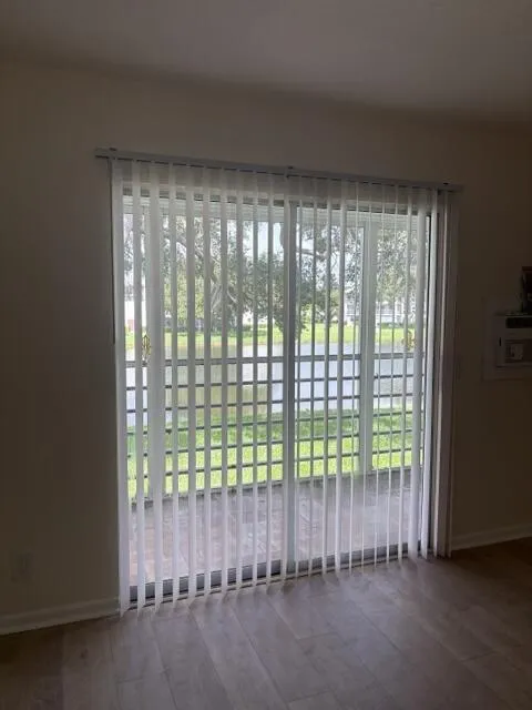 MASTERBEDROOM