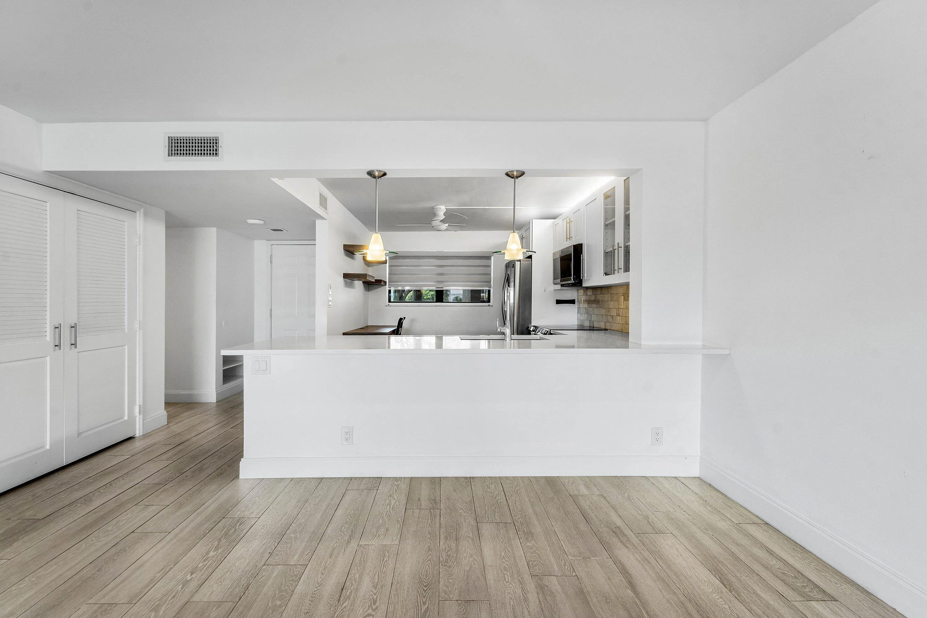 009-12870BriarlakeDrive-106-PalmBeachGar