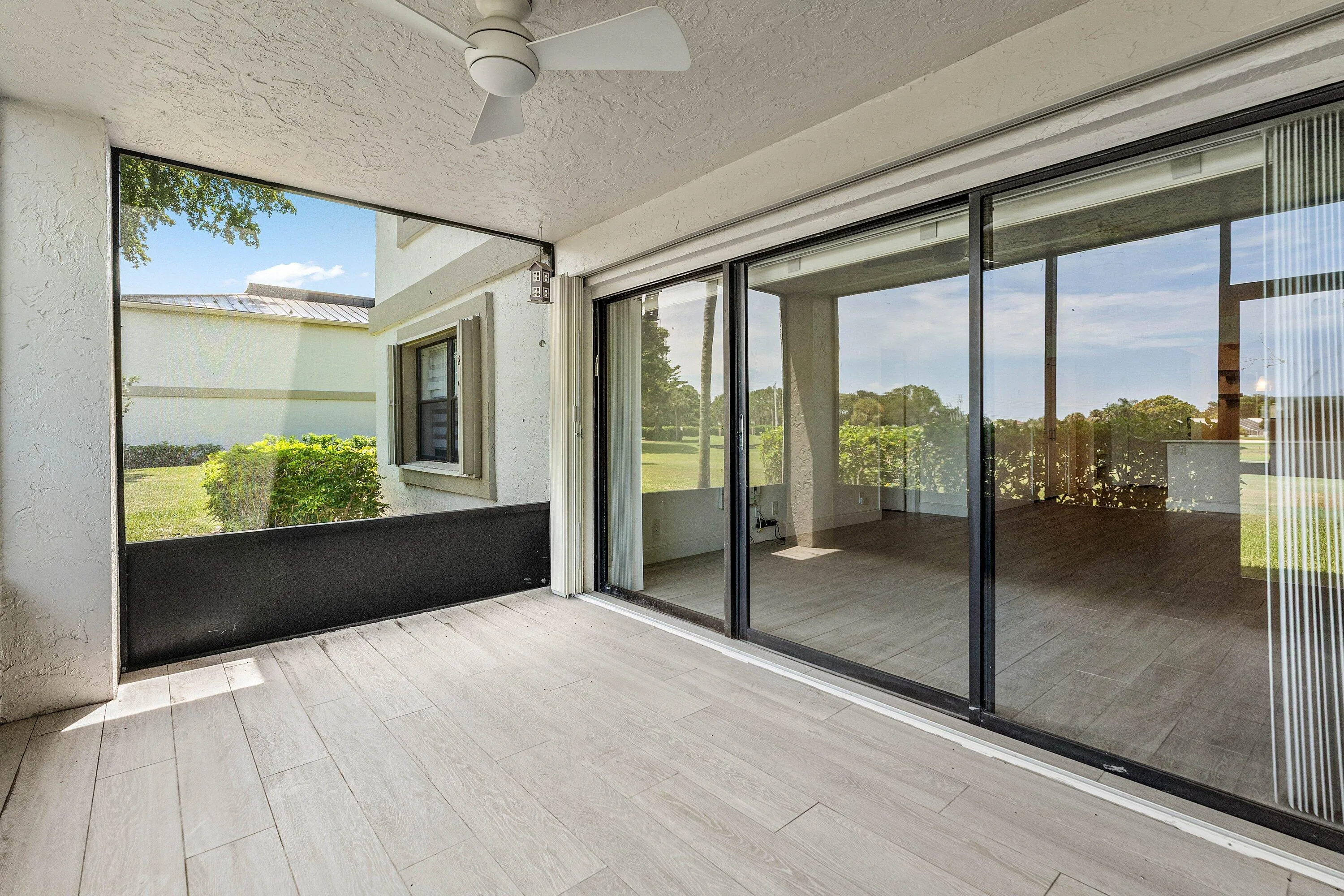 022-12870BriarlakeDrive-106-PalmBeachGar