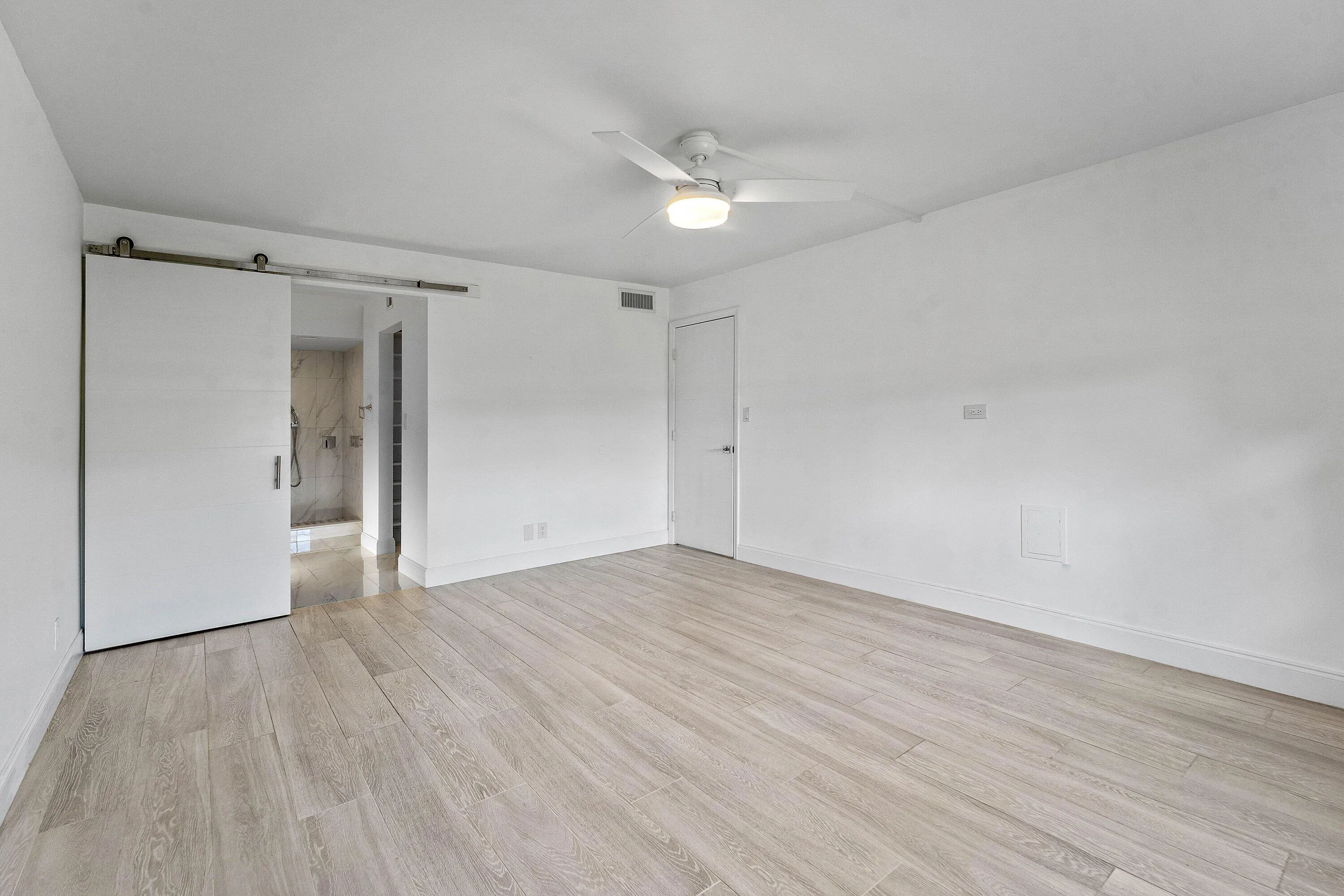 015-12870BriarlakeDrive-106-PalmBeachGar