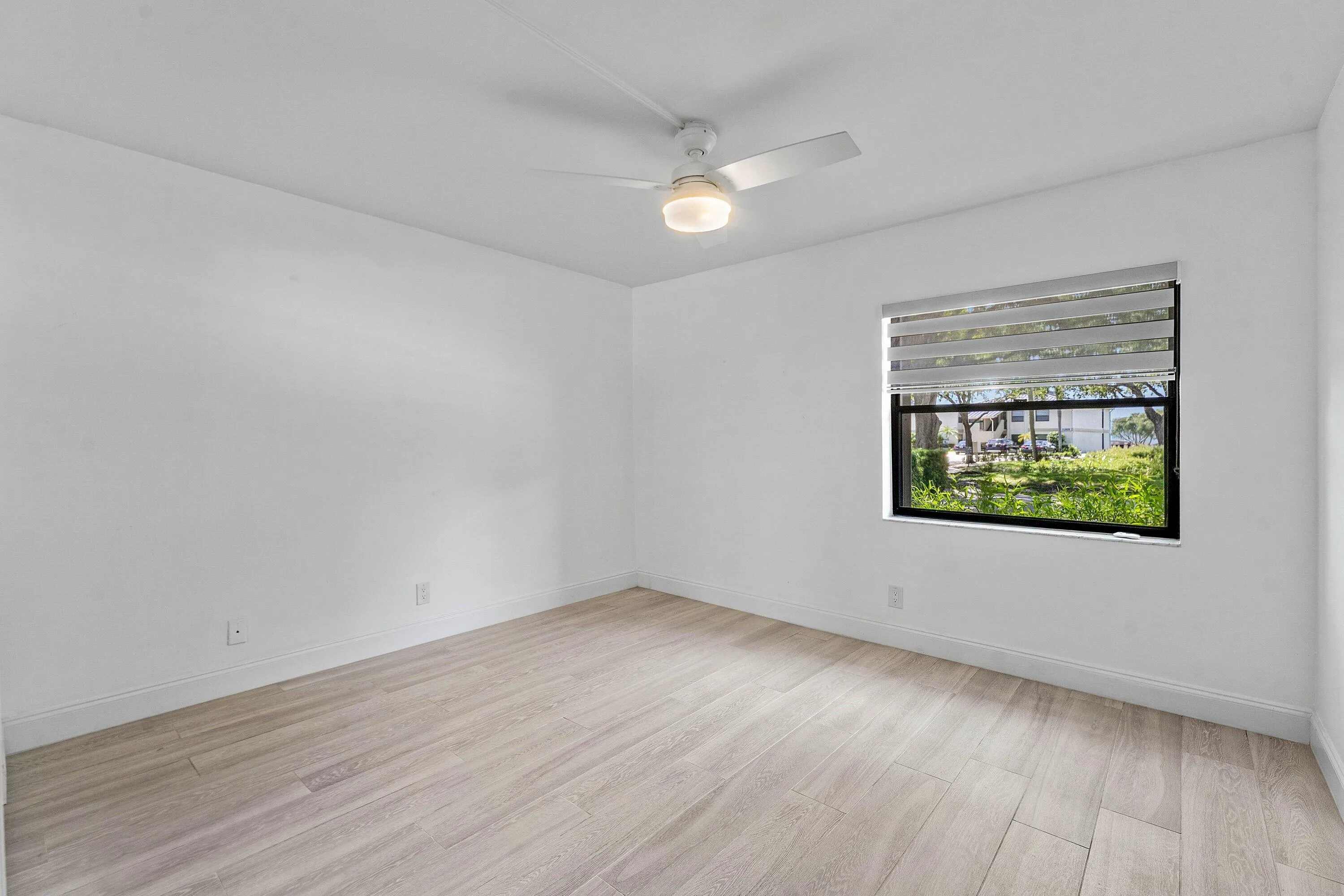 018-12870BriarlakeDrive-106-PalmBeachGar