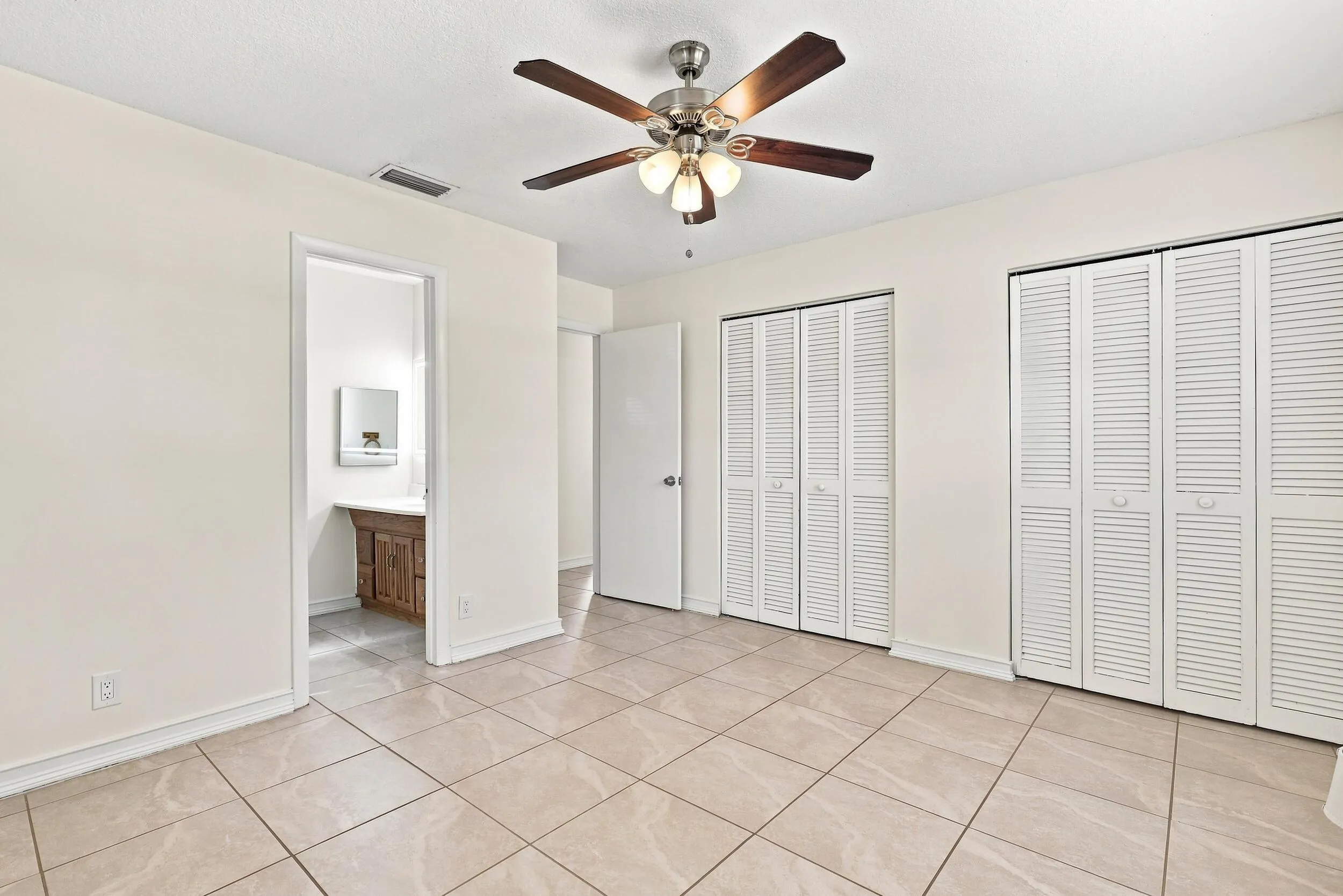 Bedroom with Closet