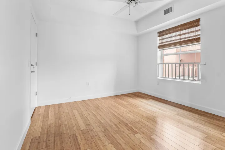 Convertible Bedroom