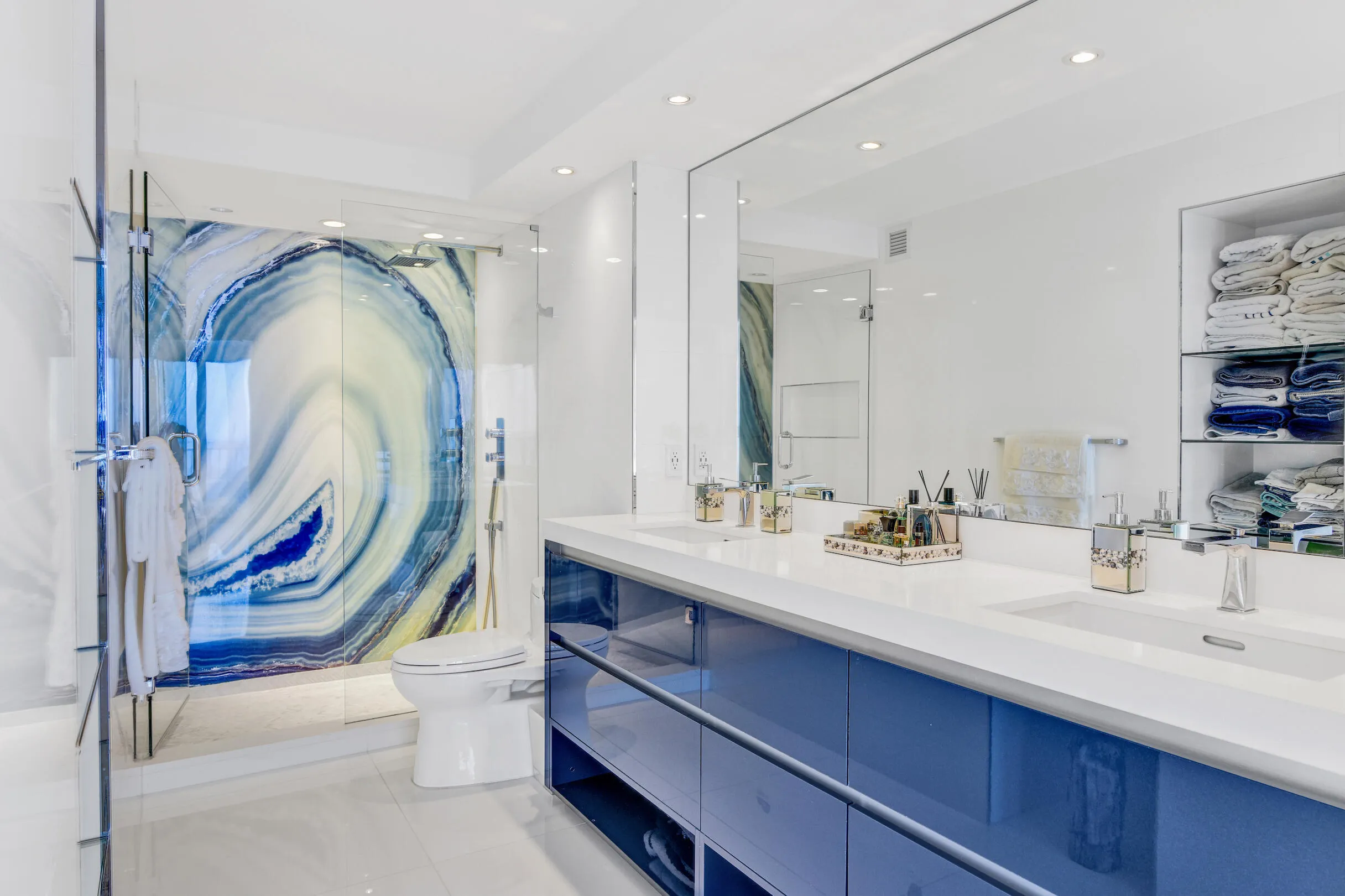 Main bathroom