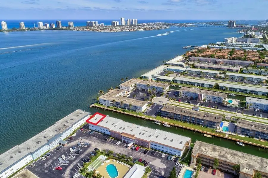 shore ct aerial outline