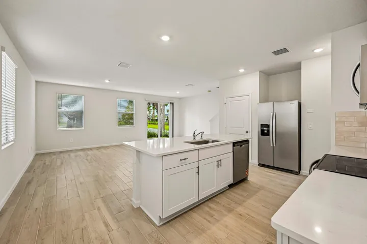 -643 Salisbury Cir (11)