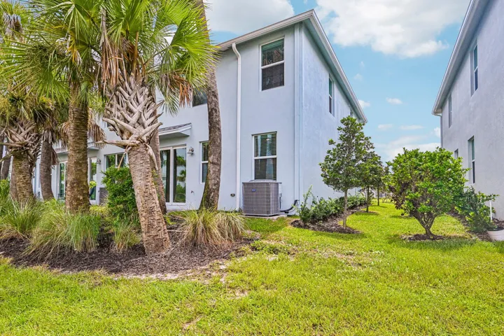 -643 Salisbury Cir (30)