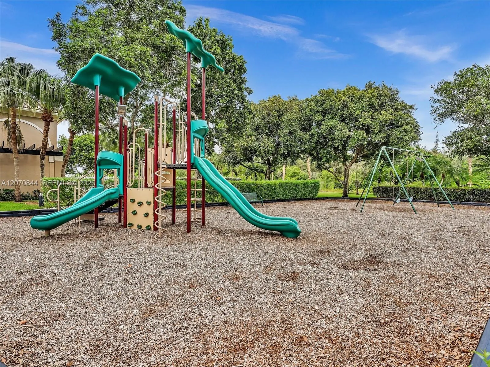 Enjoy community ammenities including a kids playground and a dog park.