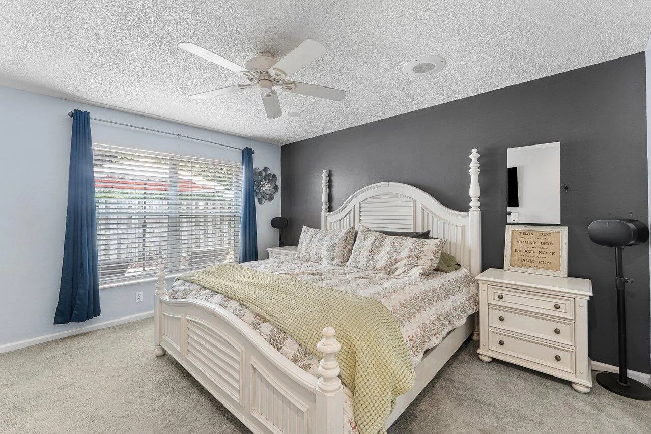 021-12842MeadowbendDrive-Wellington-FL-3