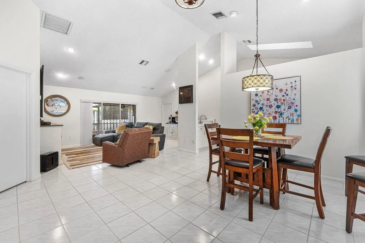 005-12842MeadowbendDrive-Wellington-FL-3