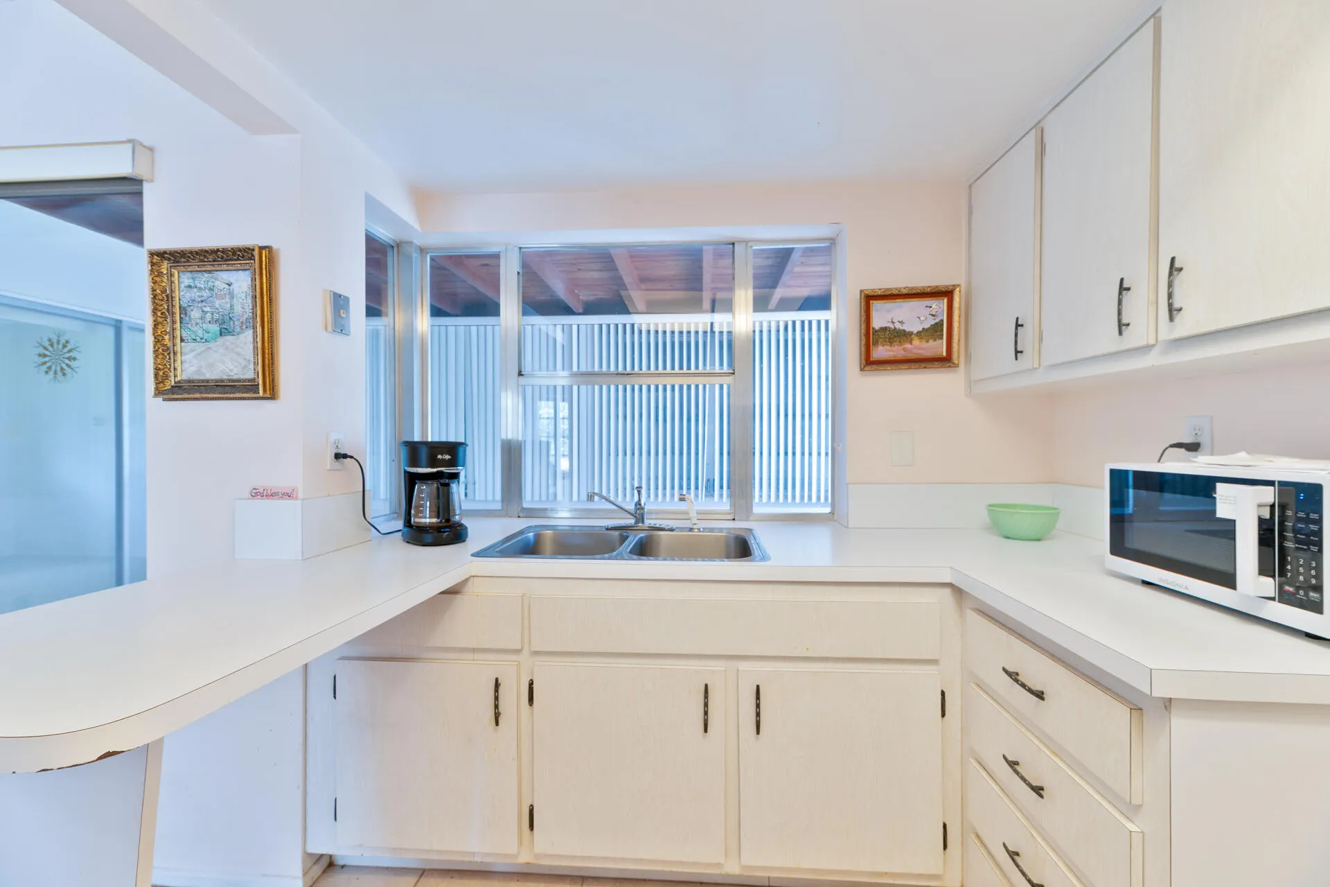 Kitchen overlooking Florida Room