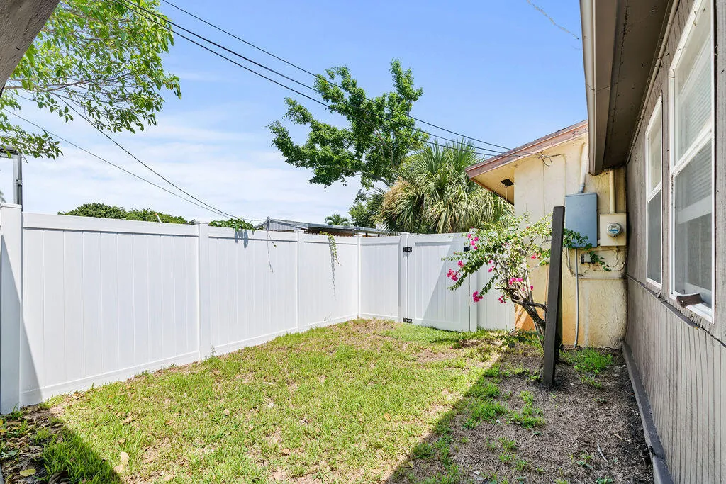 side yard