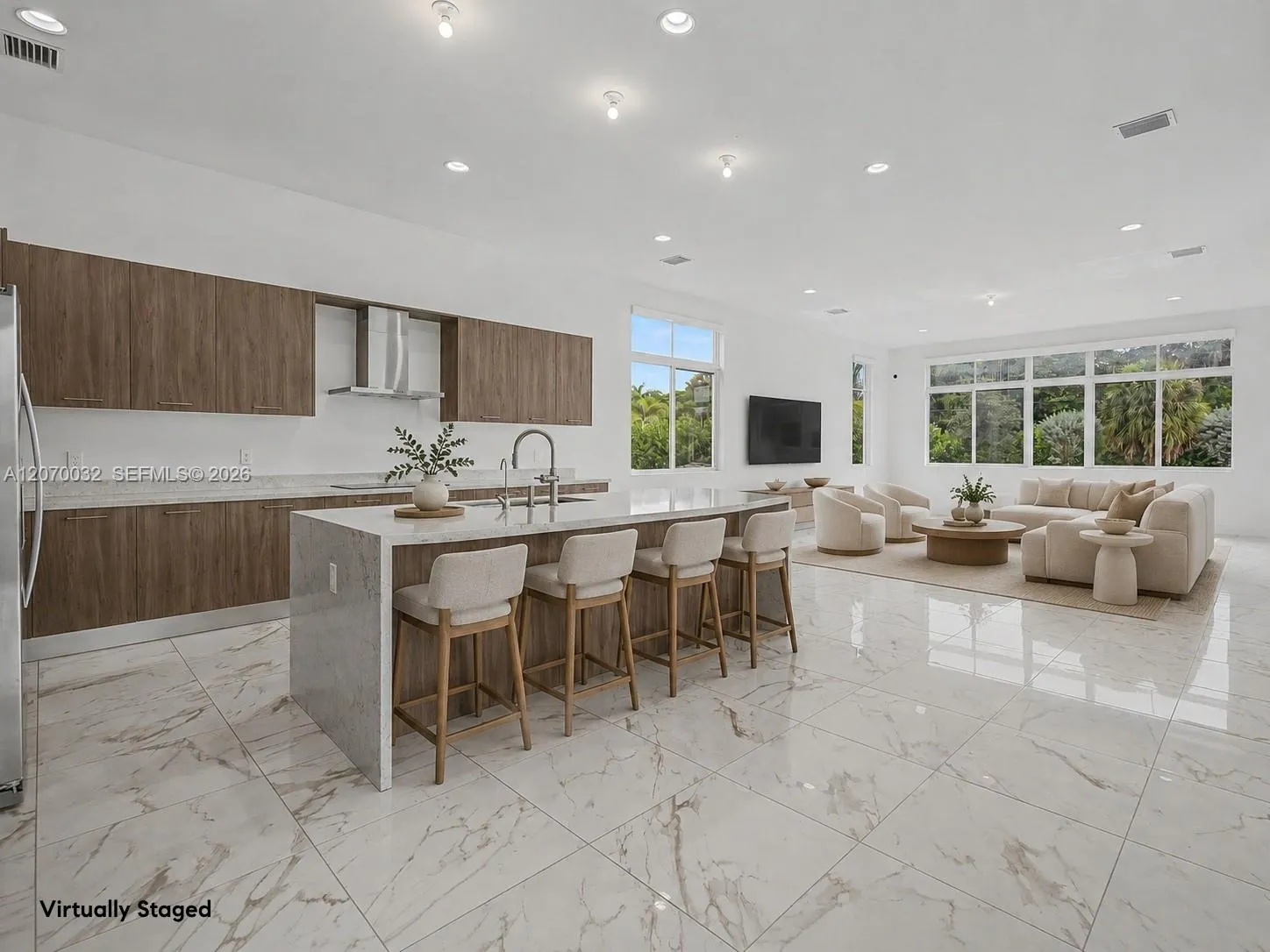 Kitchen/family room