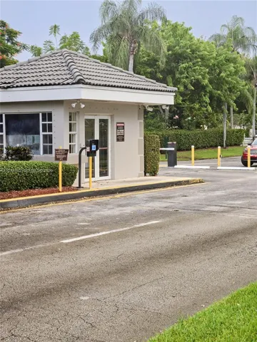 Security gate