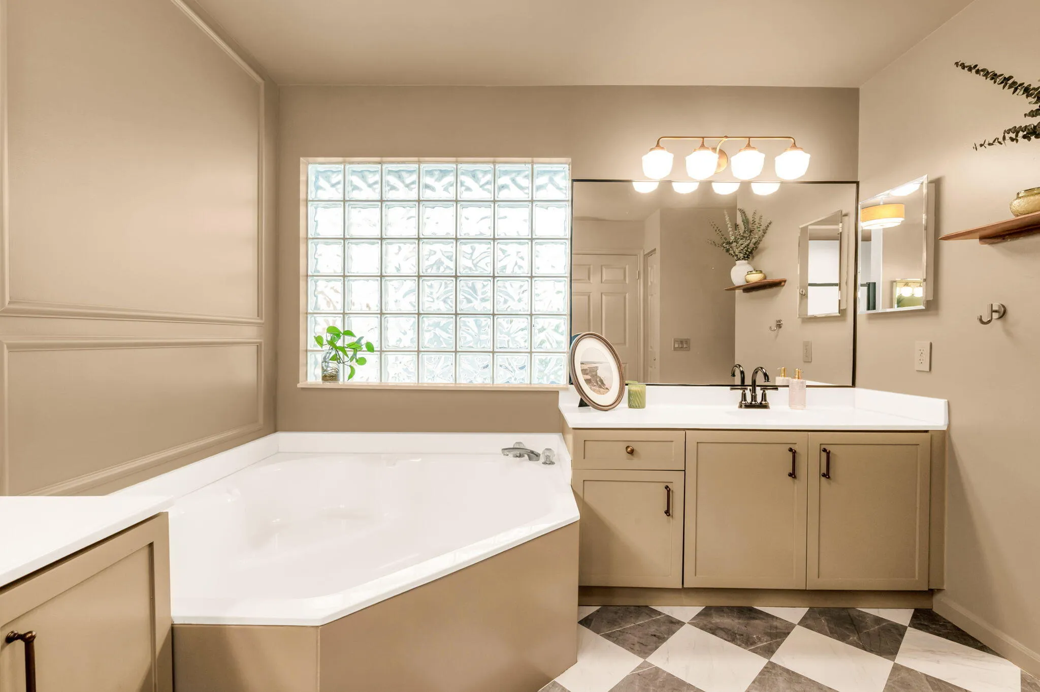 26-web-or-mls-photo-25