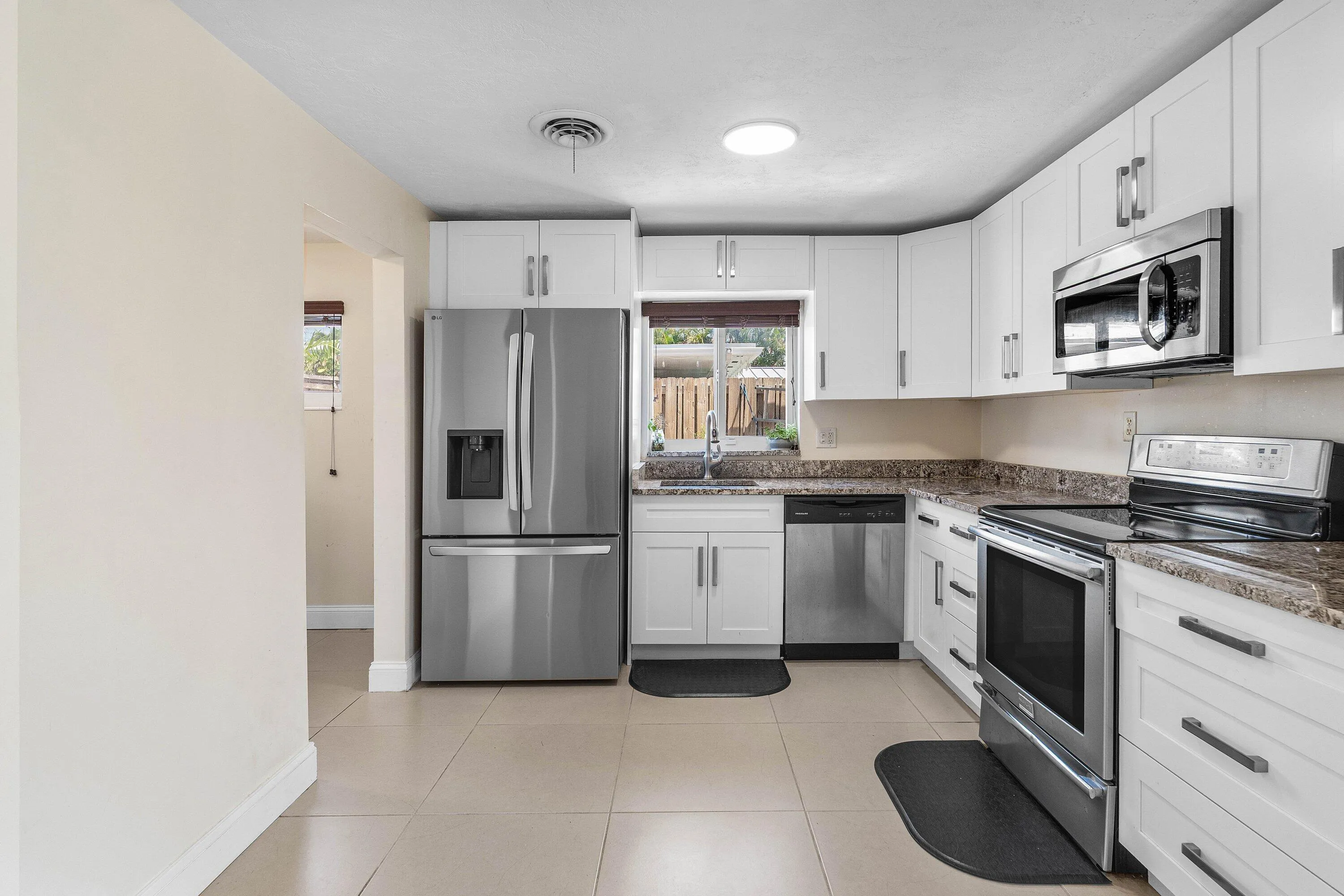 010-1620Southwest4thAvenue-PompanoBeach-