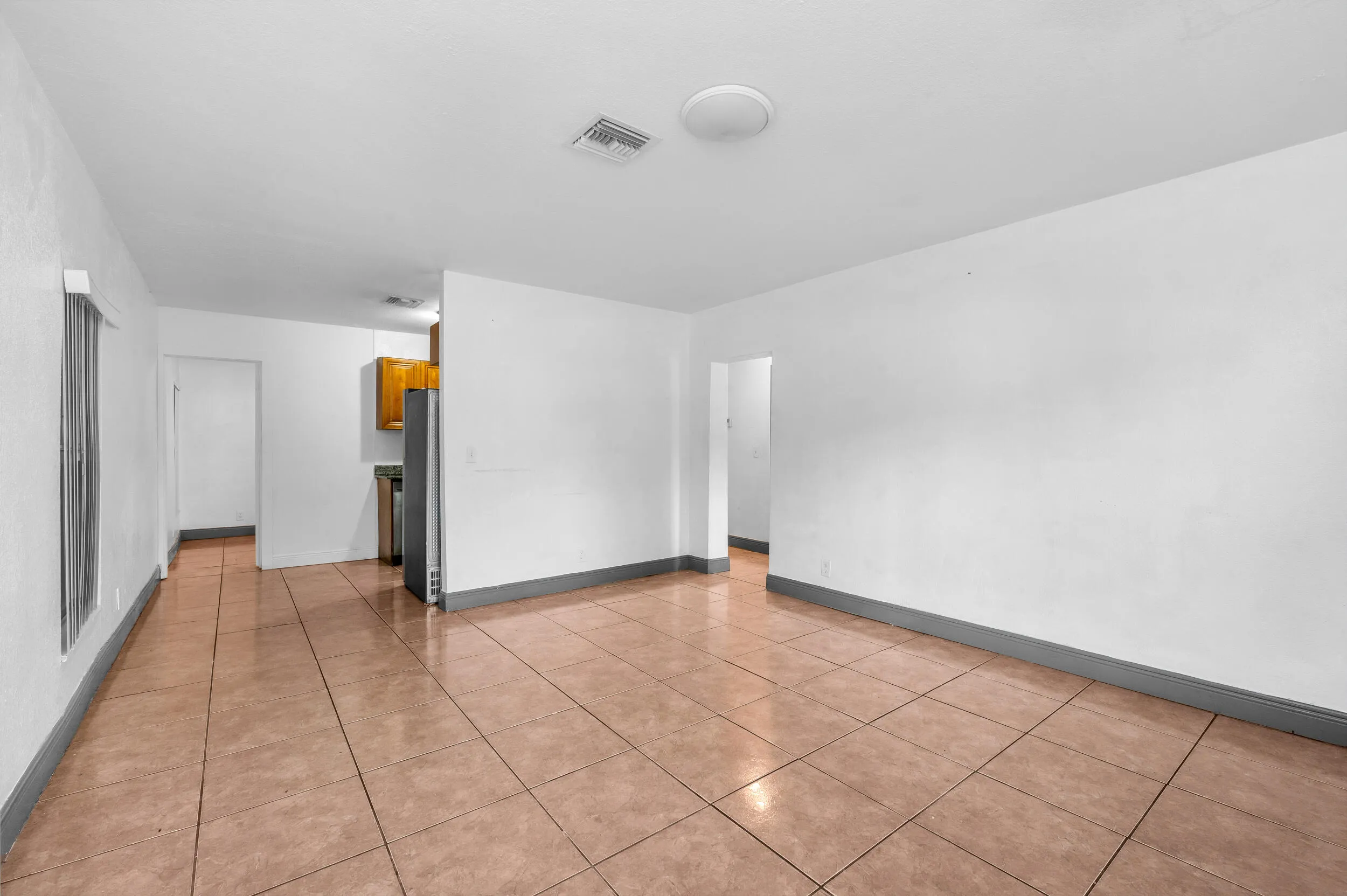 124 SW 10TH 1