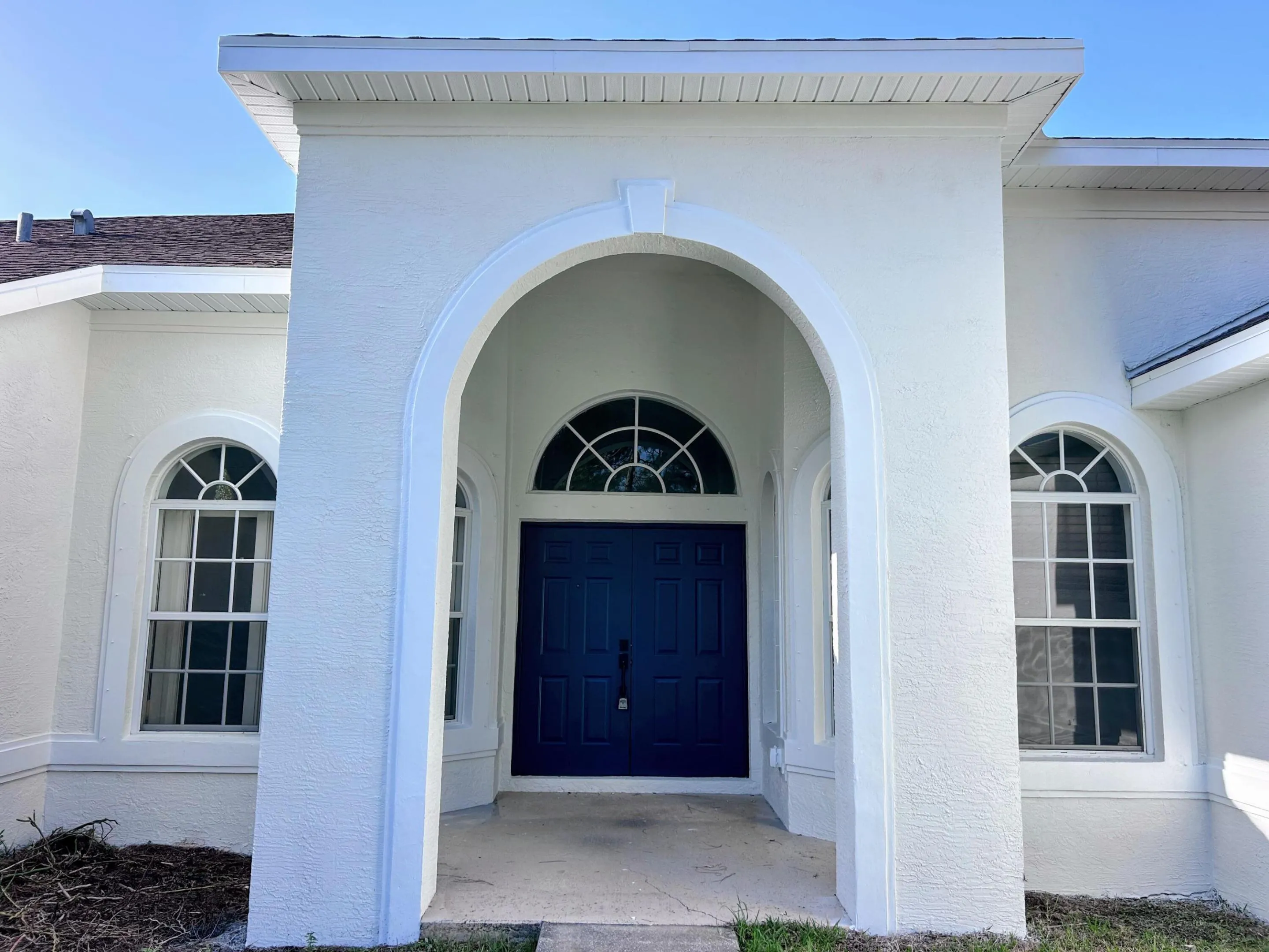 FRONT ARCHED ENTRY