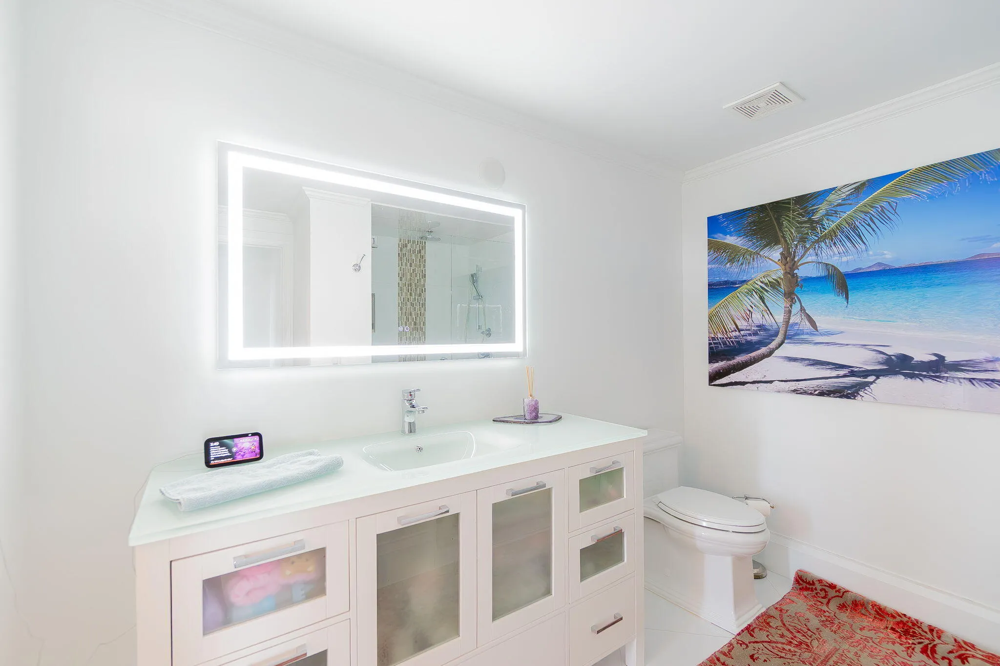 Bathroom 2 (2)