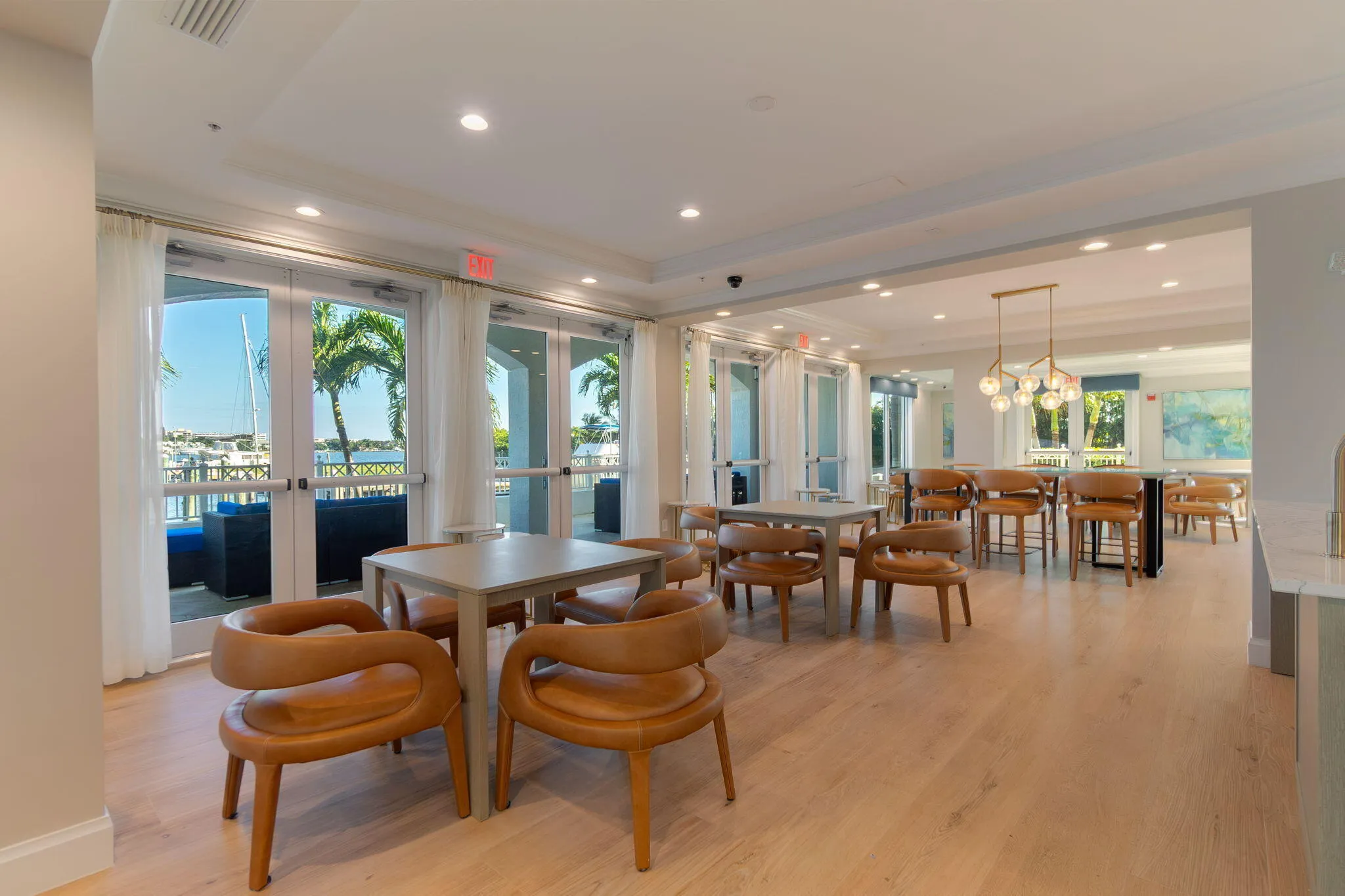 +Club Room