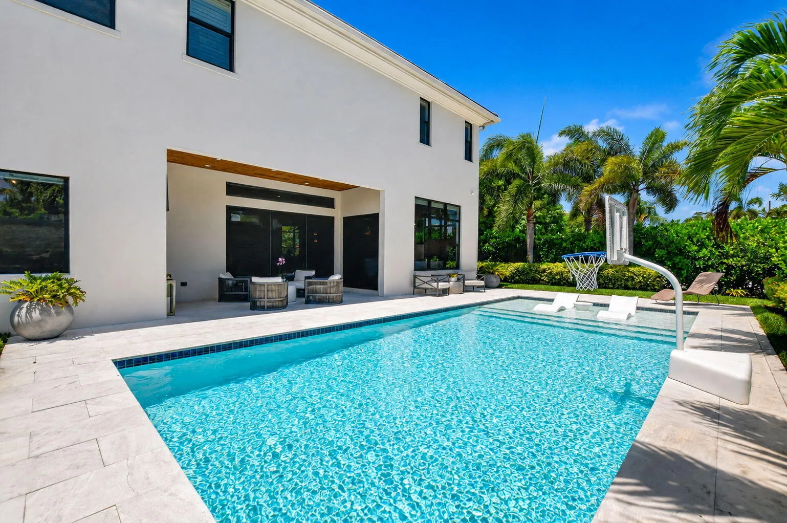 LARGE YARD