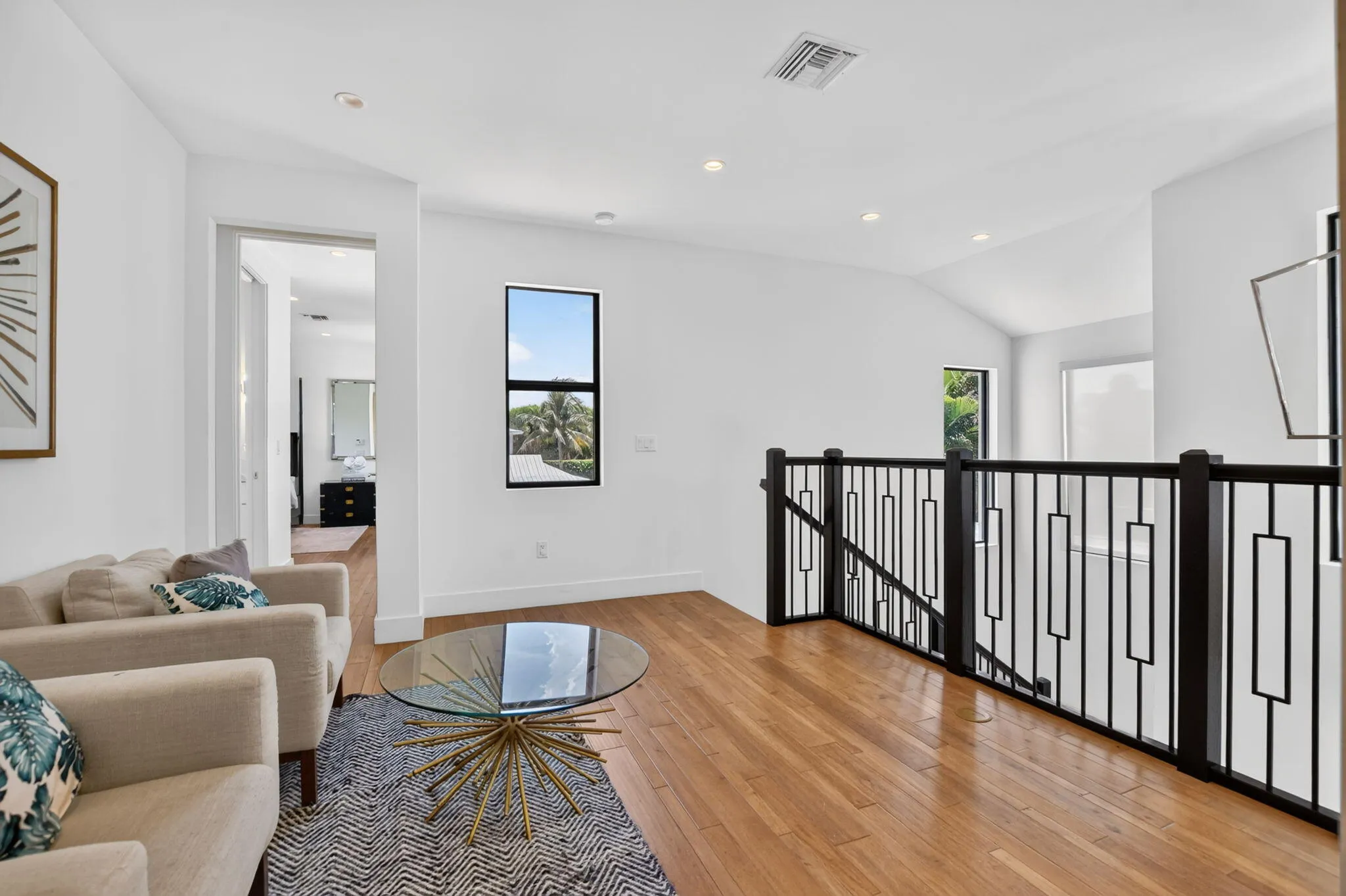 2ND FLOOR LOFT