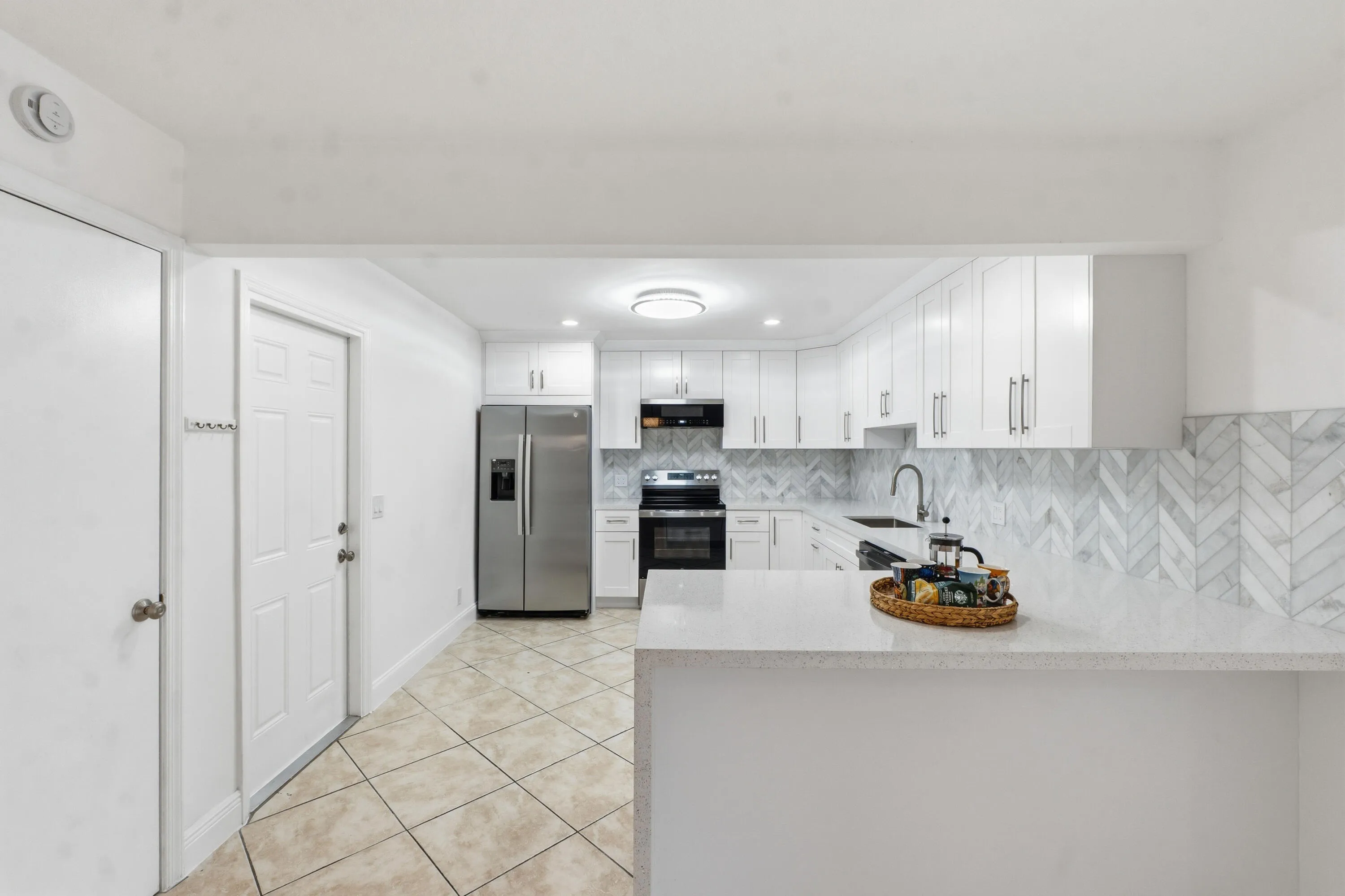 3379 NW 63rd St_024