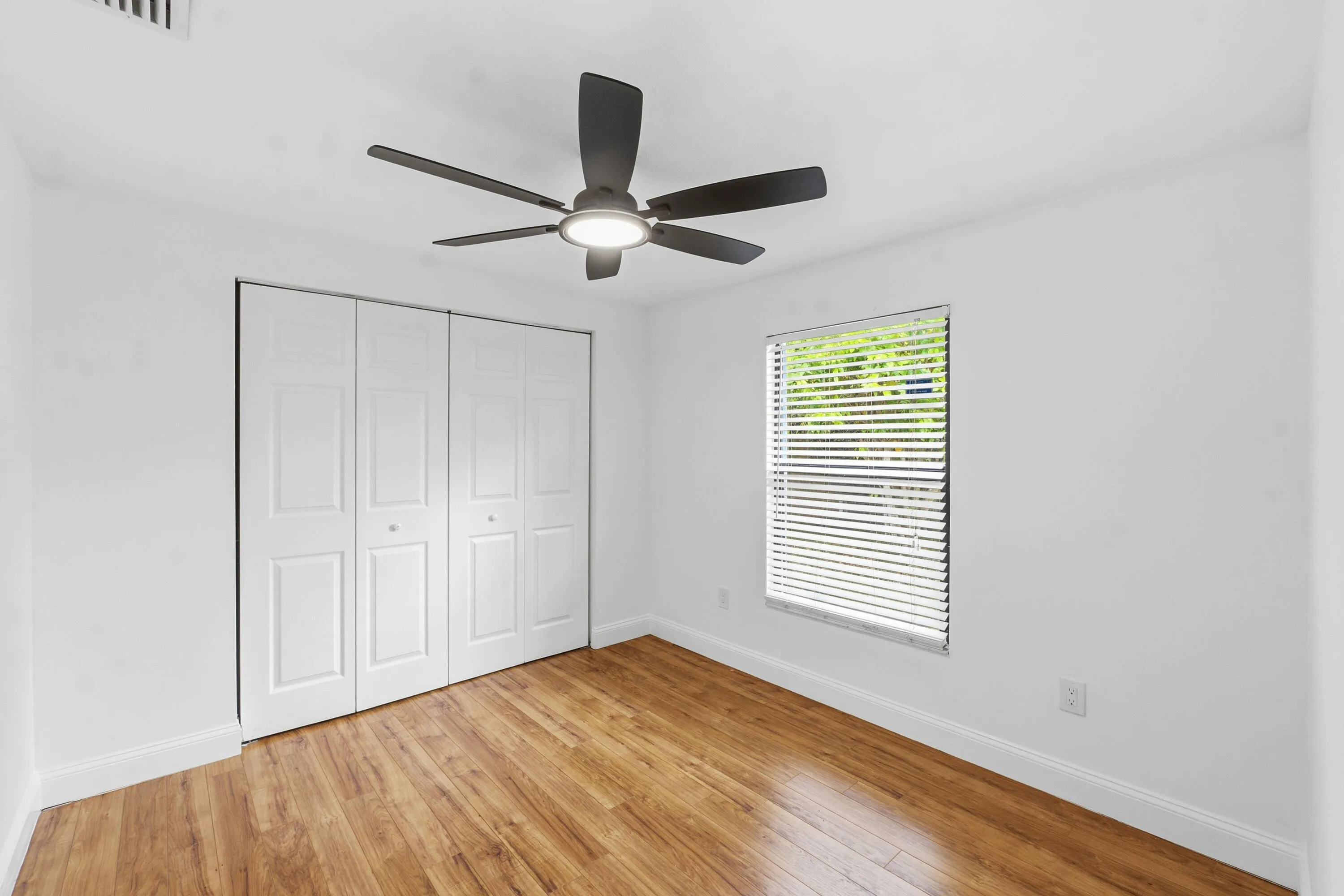 3379 NW 63rd St_028