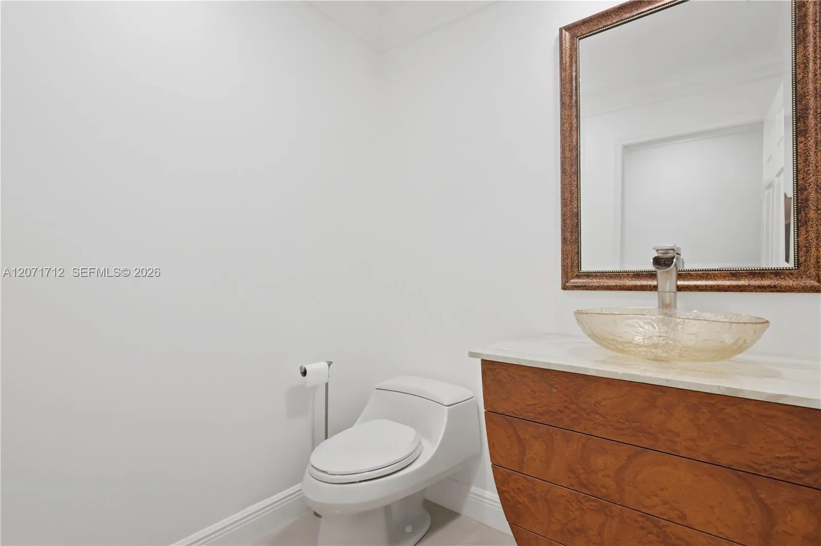 Guess Bathroom