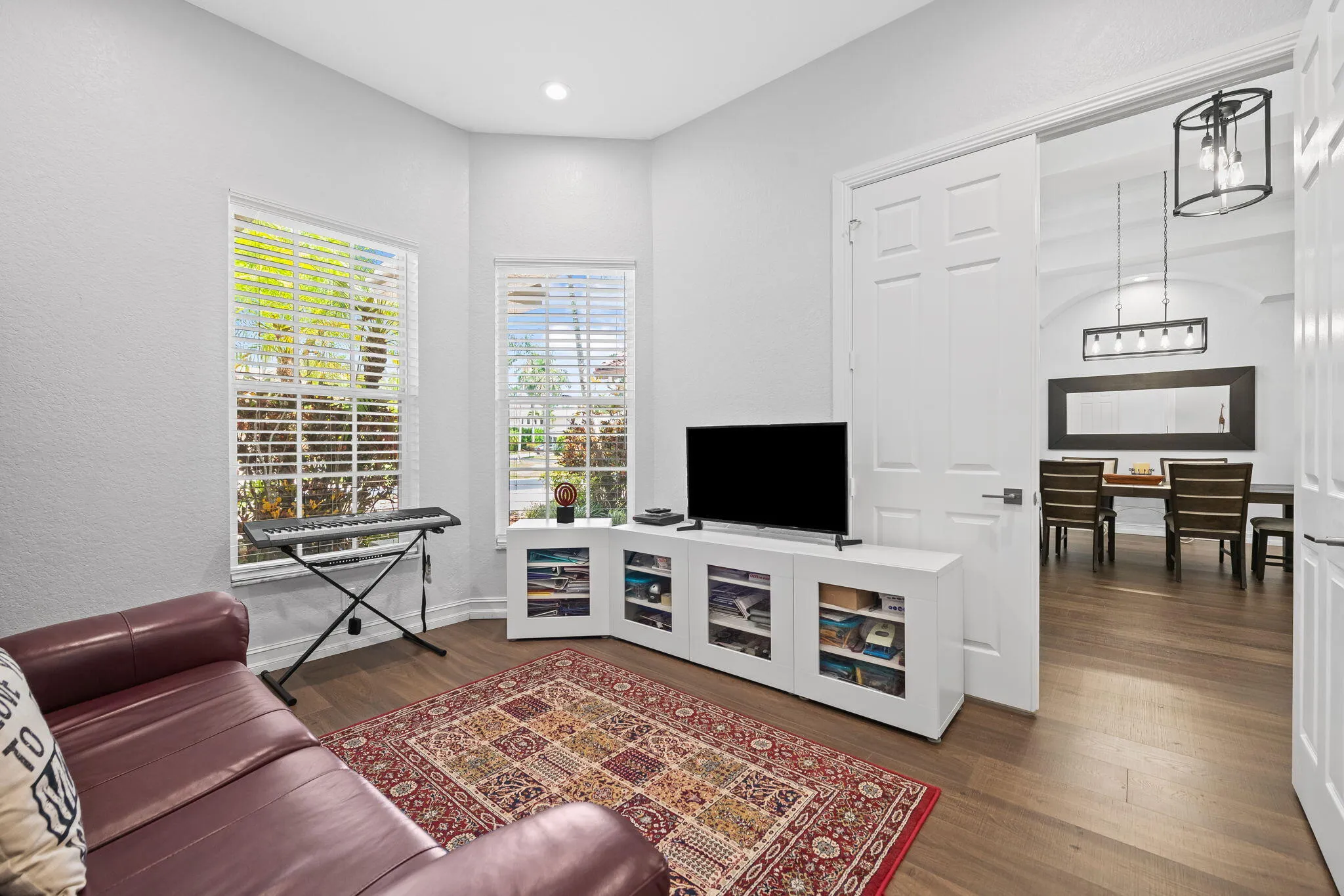 Office/Bedroom 2