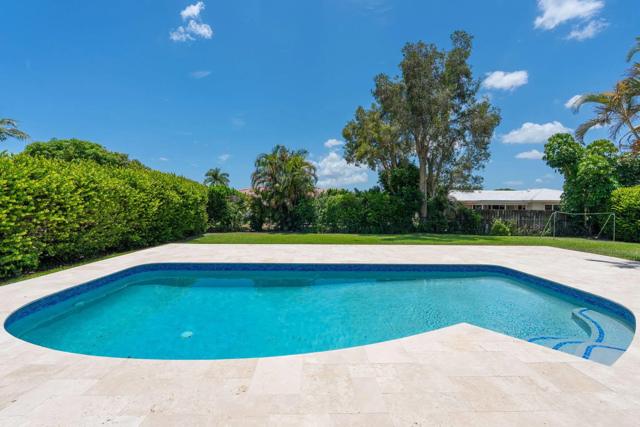 10380 NW 39th Manor