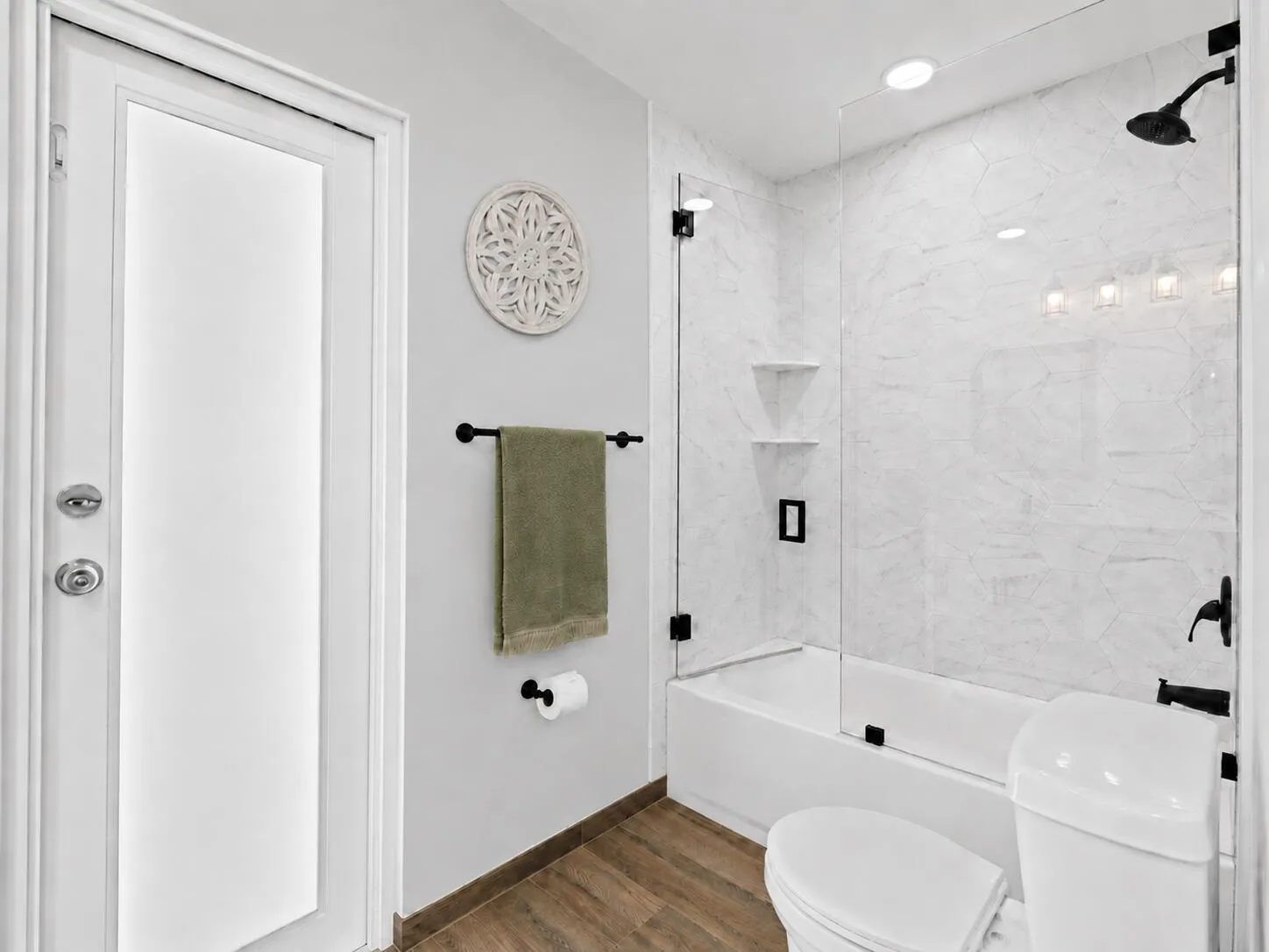 2nd Bathroom - Cabana Bathroom.