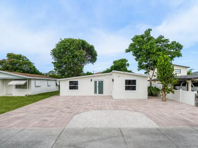 325 Exterior