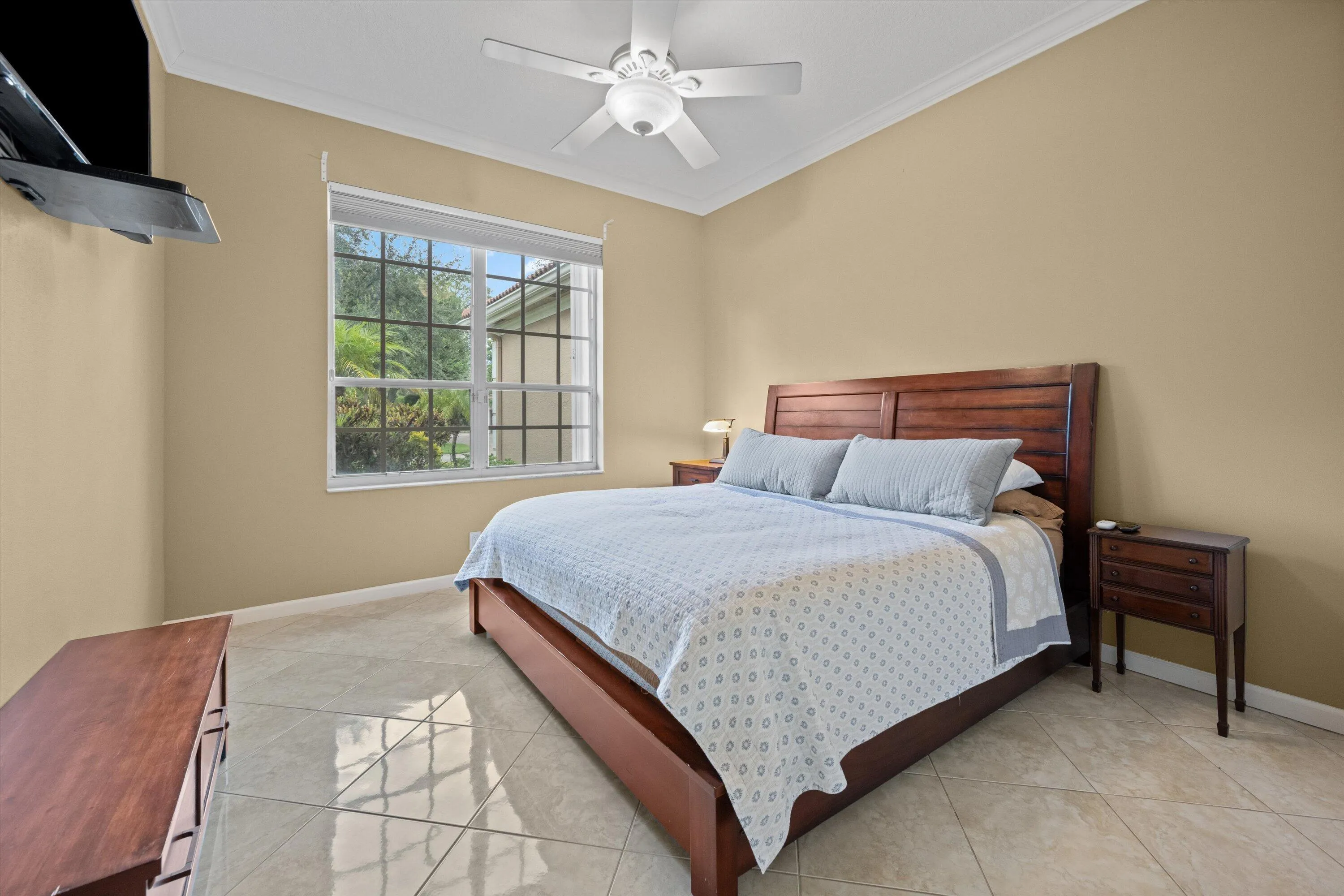 Guest Bedroom 1