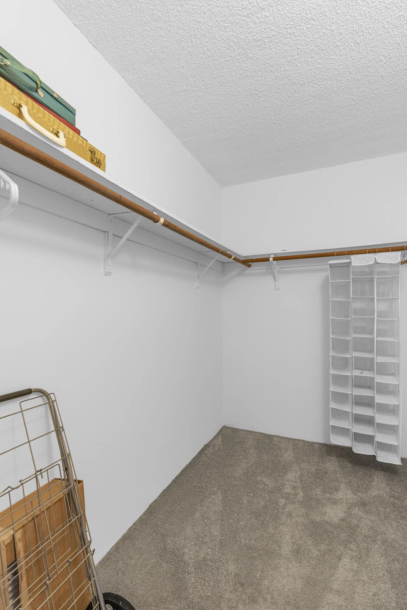 Primary walk in closet