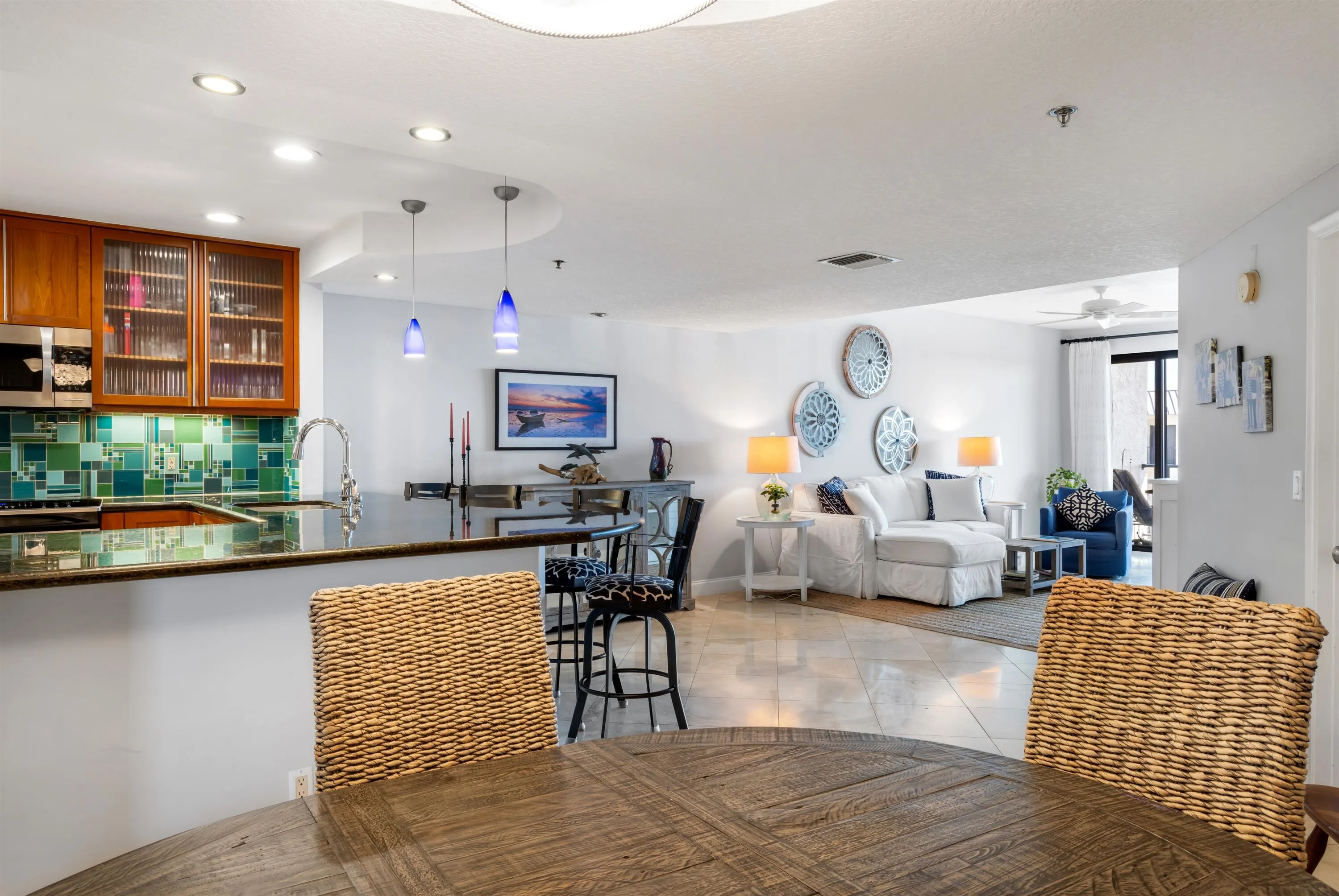 DINING_TO_LIVING_ROOM