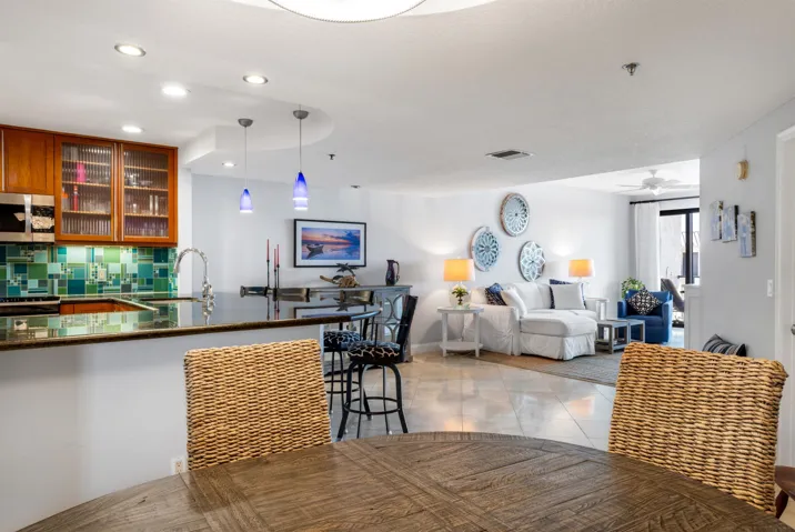 DINING_TO_LIVING_ROOM